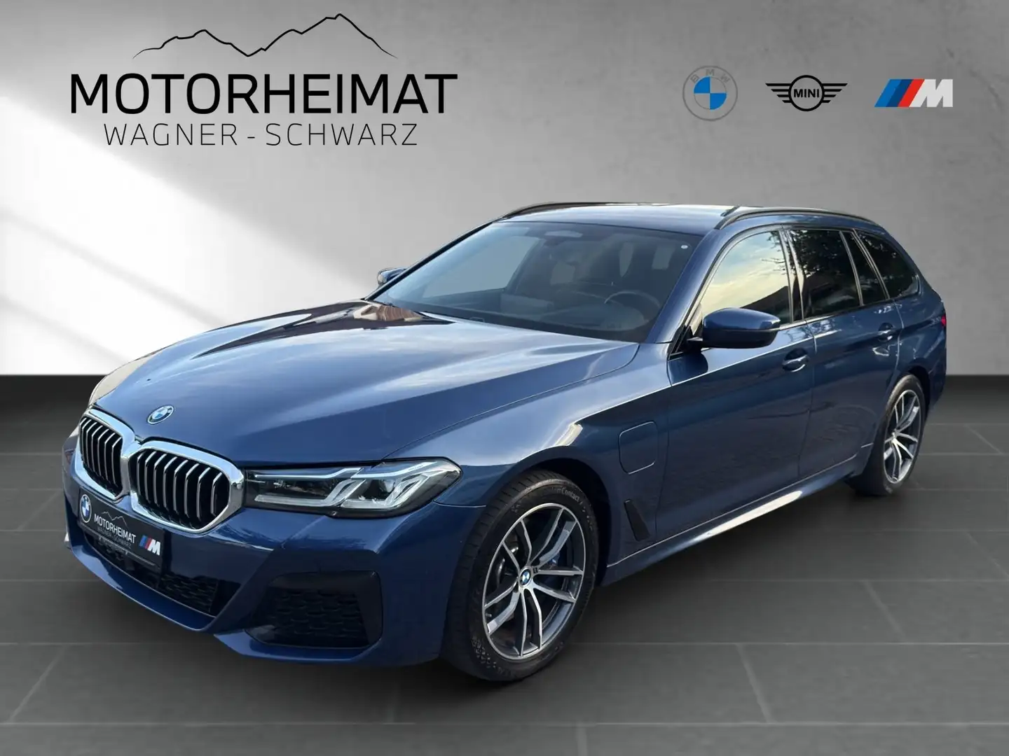 BMW 530 e xDrive Touring M Sport HUD AHK Leder Blau - 1