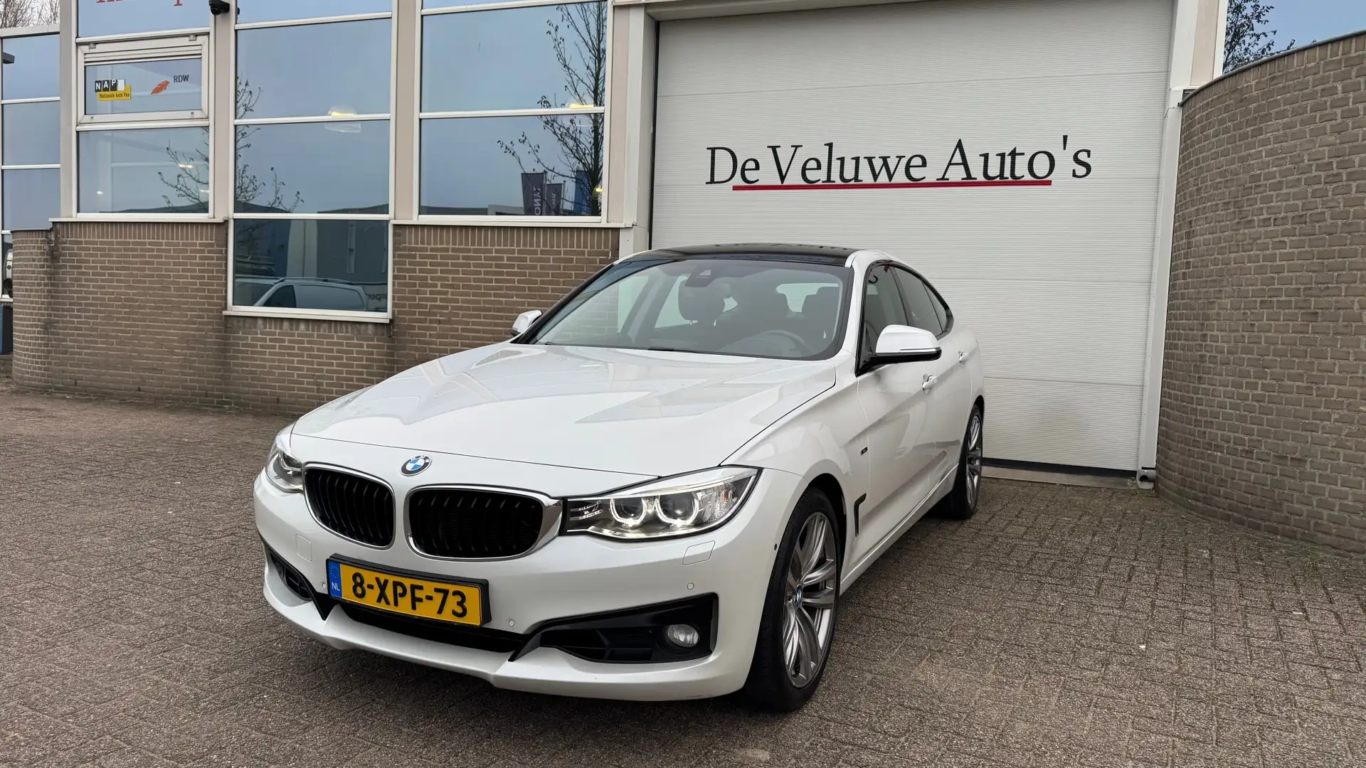 BMW 320 3-serie Gran Turismo 320i High Execut|Head-Up|Trek Wit - 2