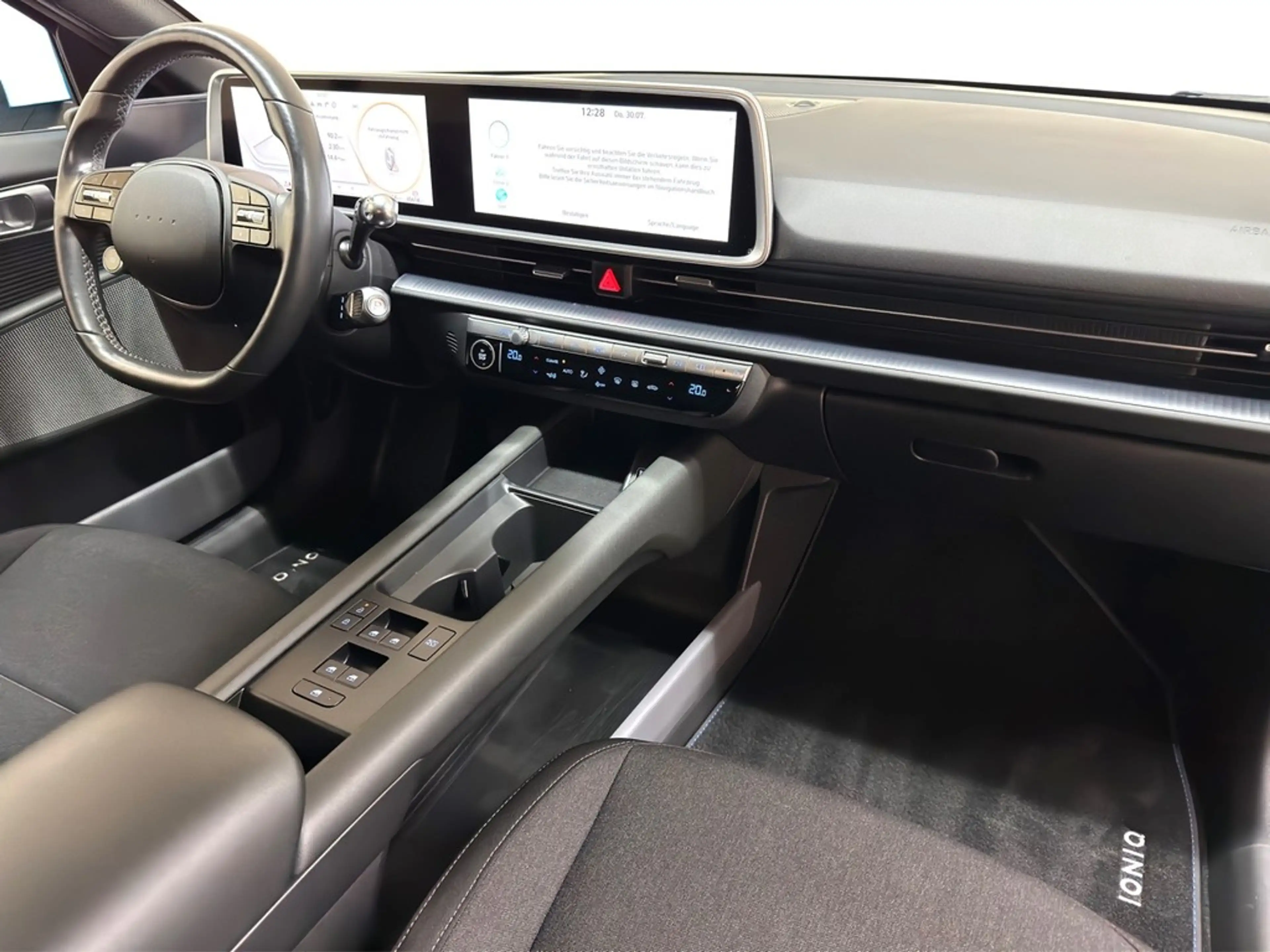 Hyundai IONIQ 6 53 kwh LED*NAV*SHZ*ACC*PDC*KAMERA*EL.HECKKL*18" — photo 12