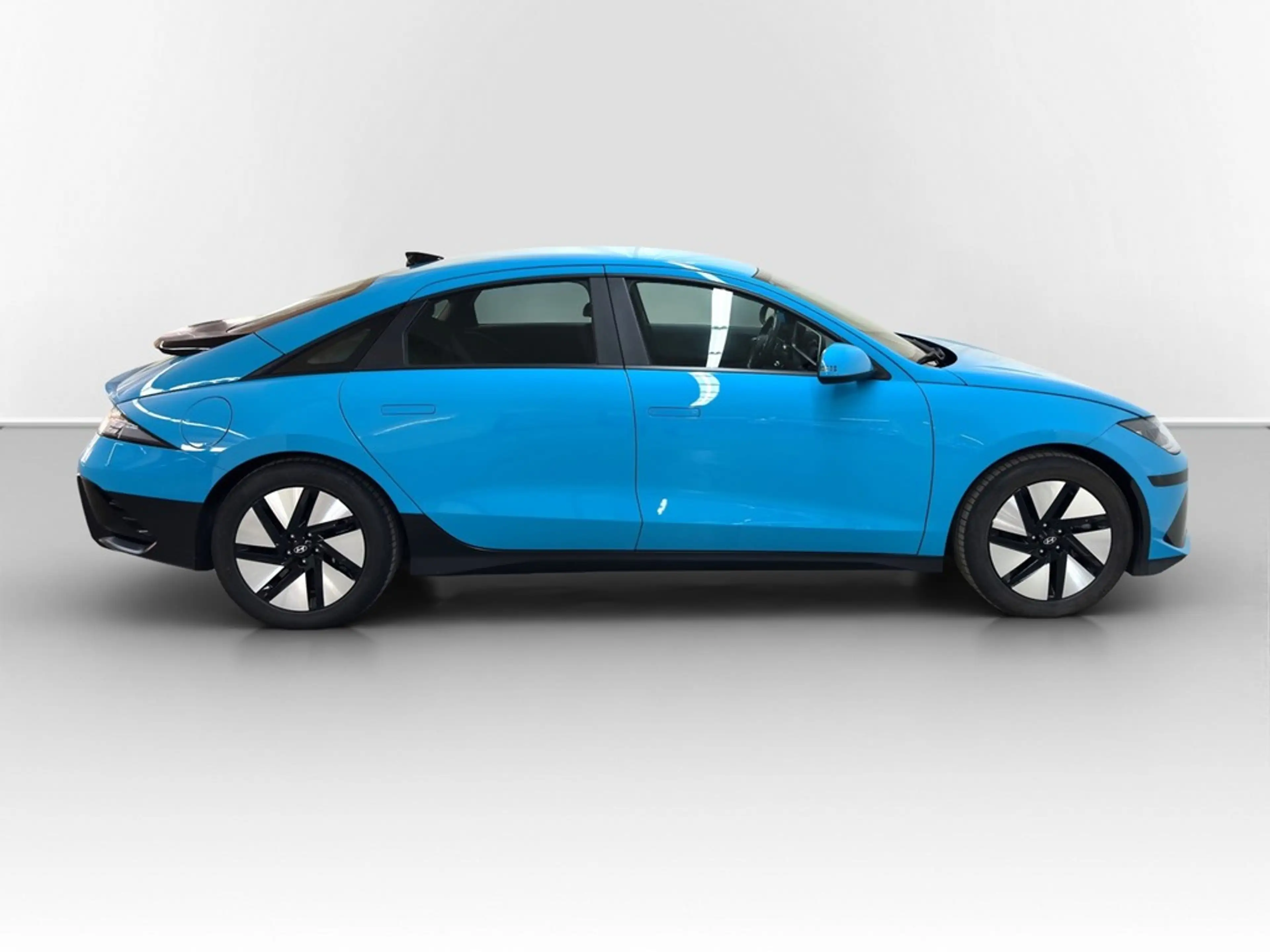 Hyundai IONIQ 6 53 kwh LED*NAV*SHZ*ACC*PDC*KAMERA*EL.HECKKL*18" — photo 5