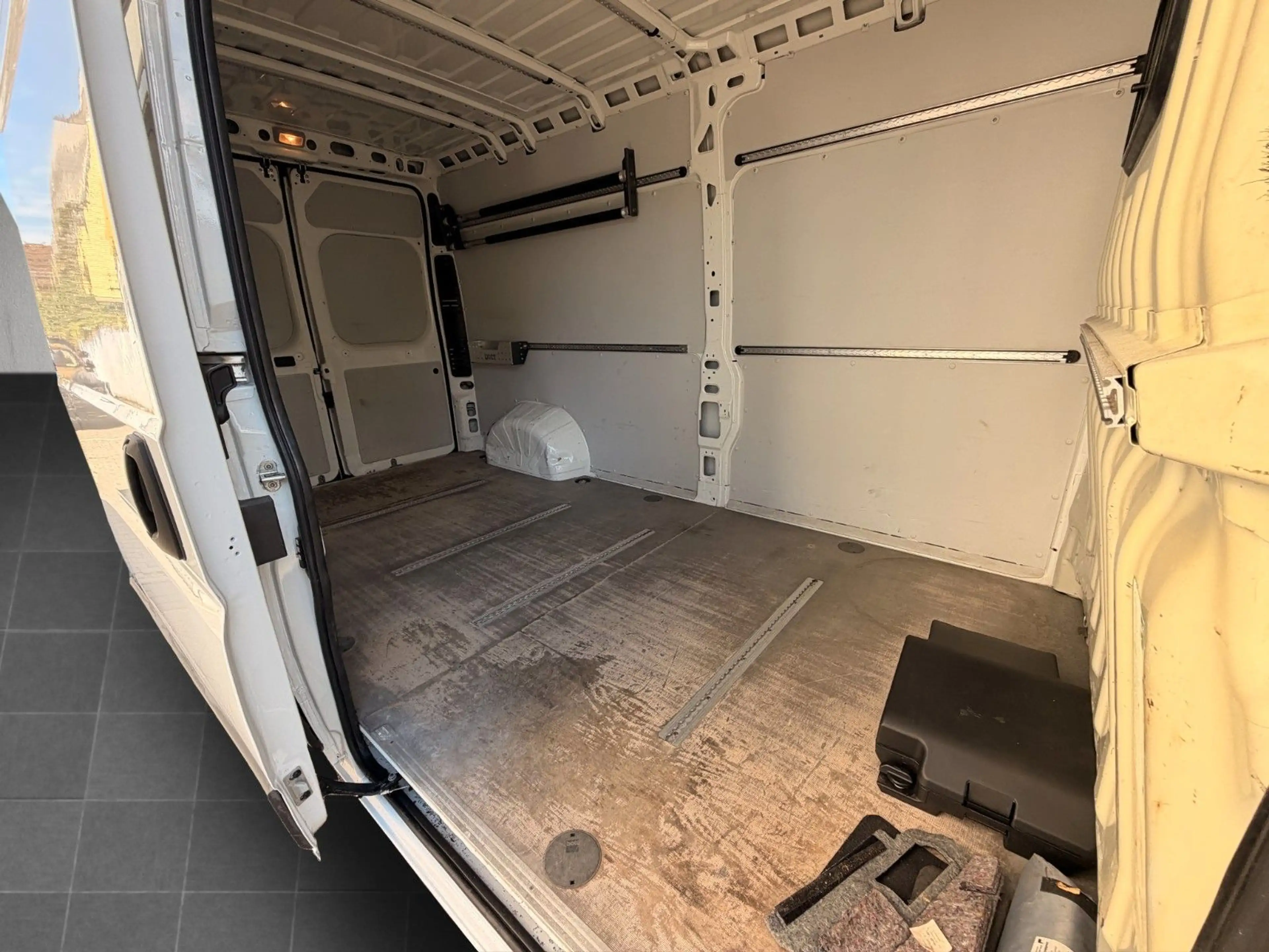 Peugeot Boxer Kasten Hochraum 335 L3H2 Pro Avantage Plus — photo 10