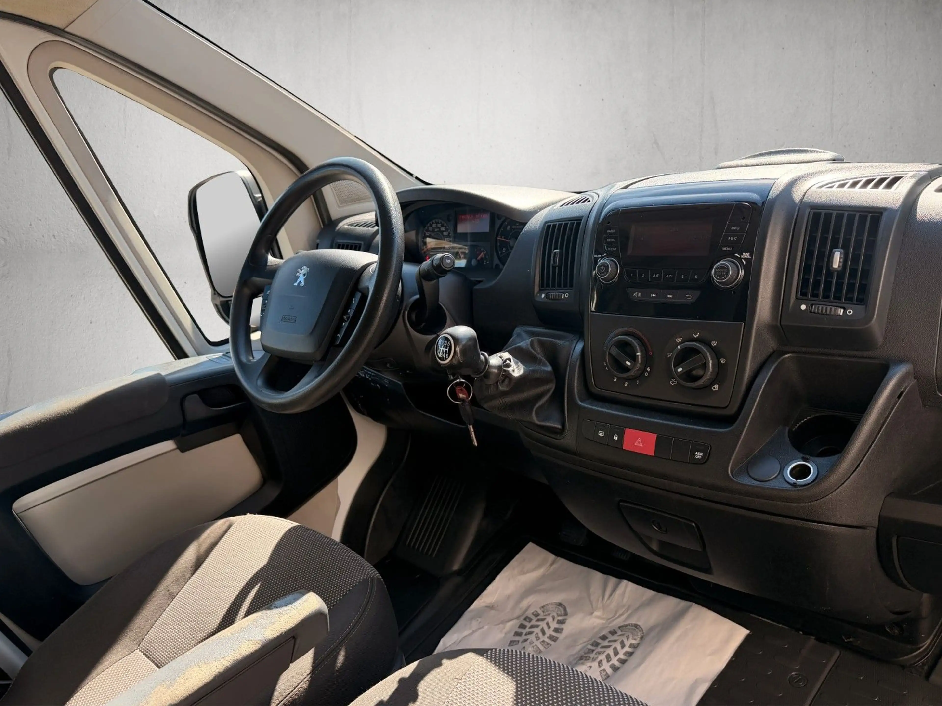 Peugeot Boxer Kasten Hochraum 335 L3H2 Pro Avantage Plus — photo 11