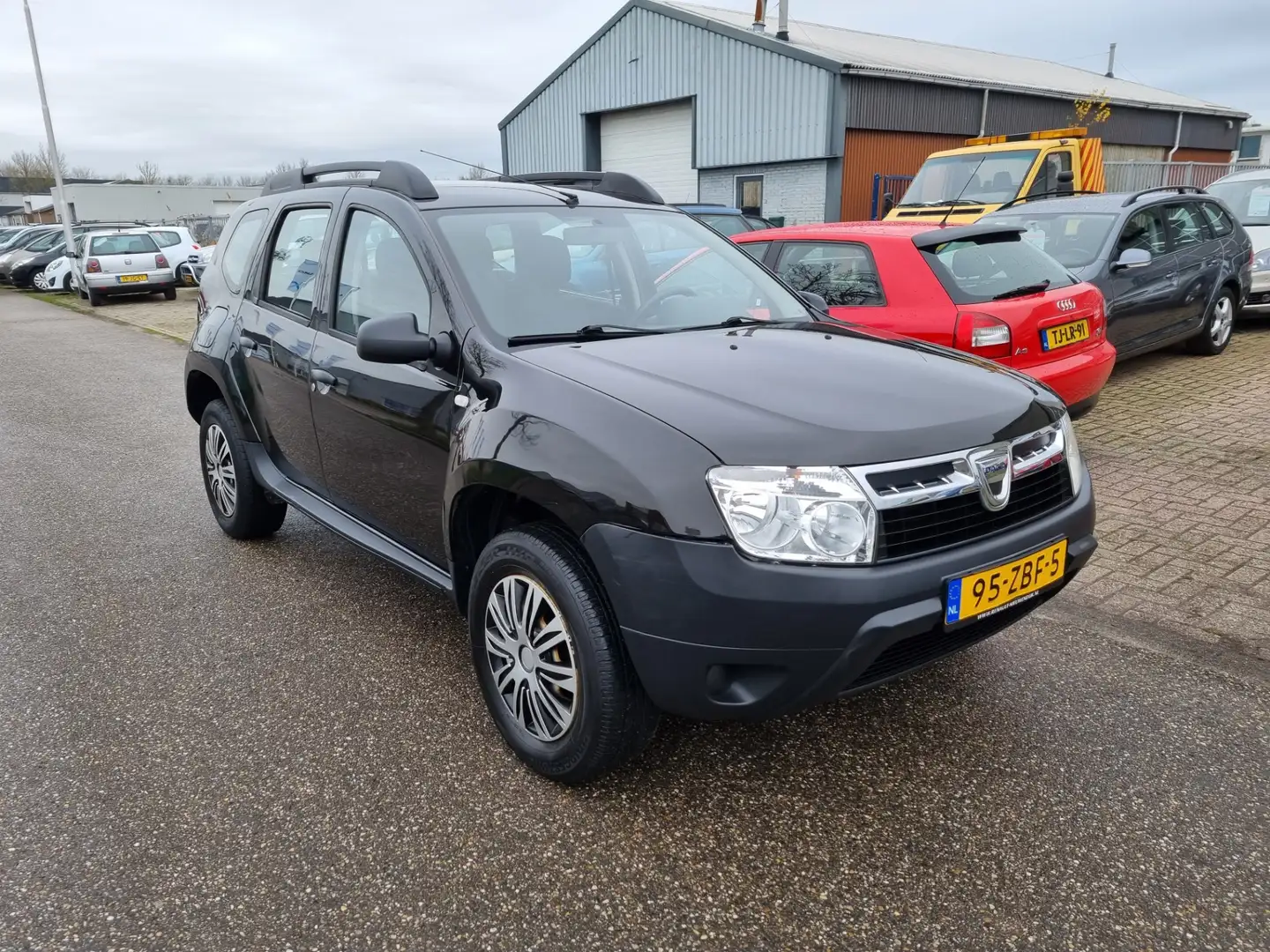 Dacia Duster 1.6 Ambiance LPG-G3 2wd Airco! Bj:2012 NAP! Schwarz - 2
