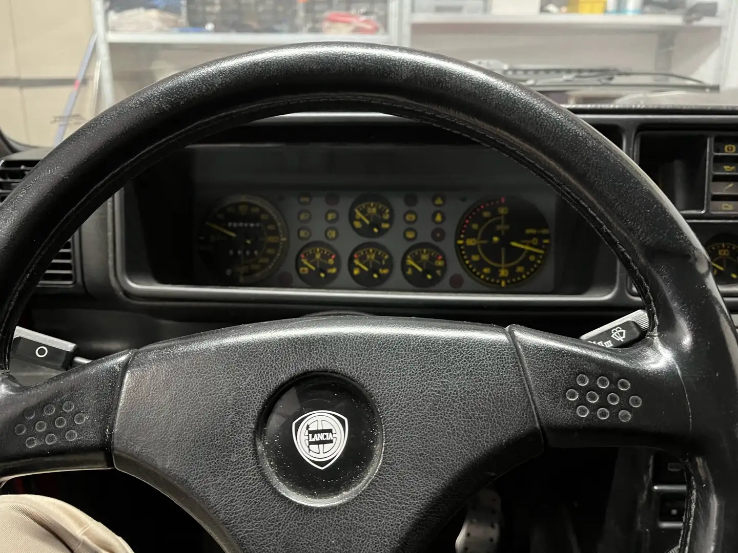 Lancia Delta 2.0 16v HF Integrale Evoluzione Weiß - 2
