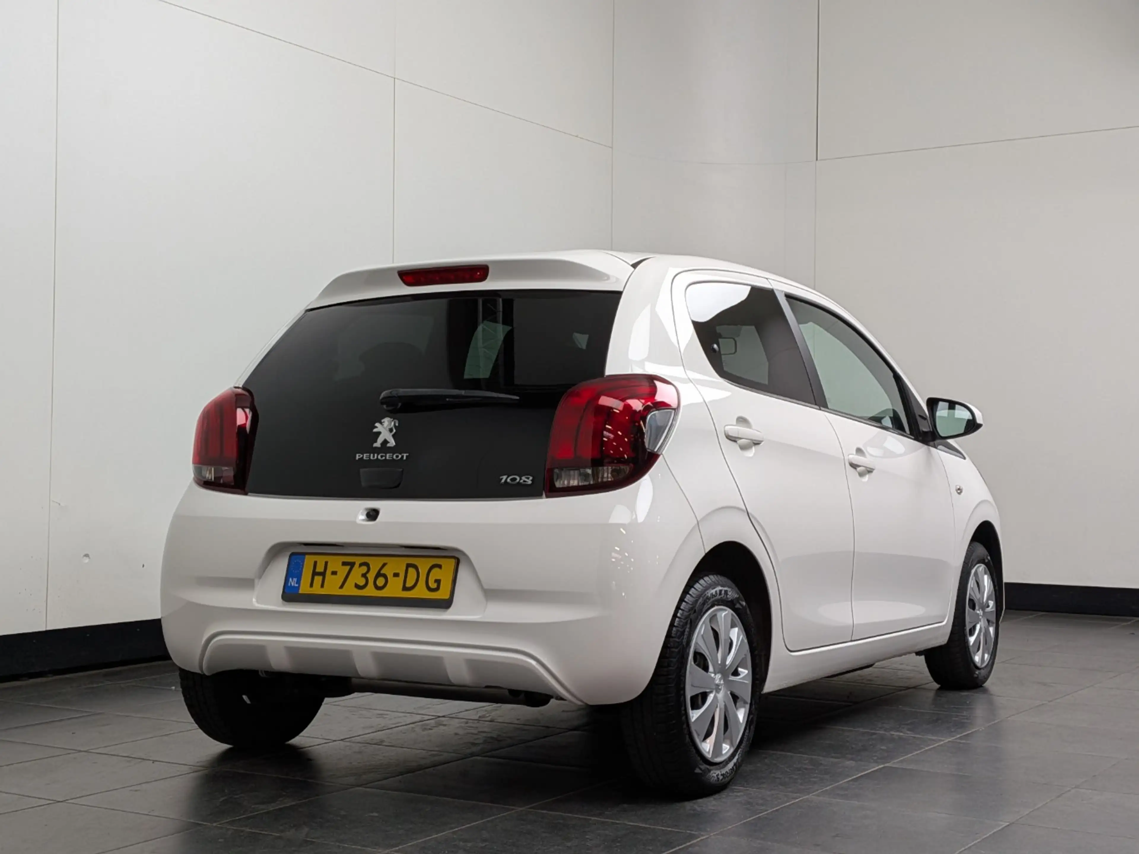 Peugeot 108 1.0 e-VTi Active Bluetooth | 5-Deurs | Airco | Cen — photo 2