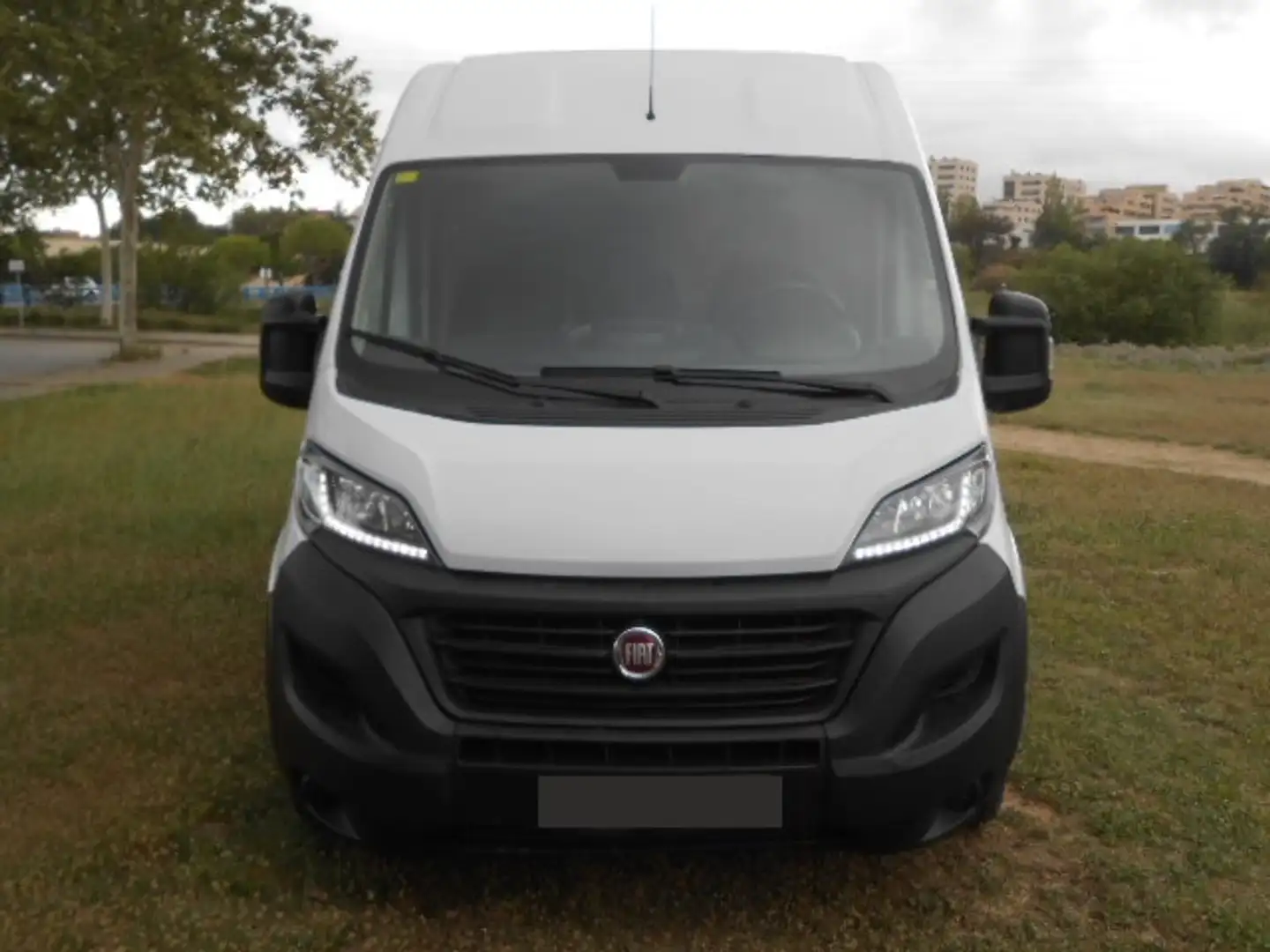 Fiat Ducato Fg. 33 2.0Mjt LPEGR Medio T.Alto 85kW Blanco - 2