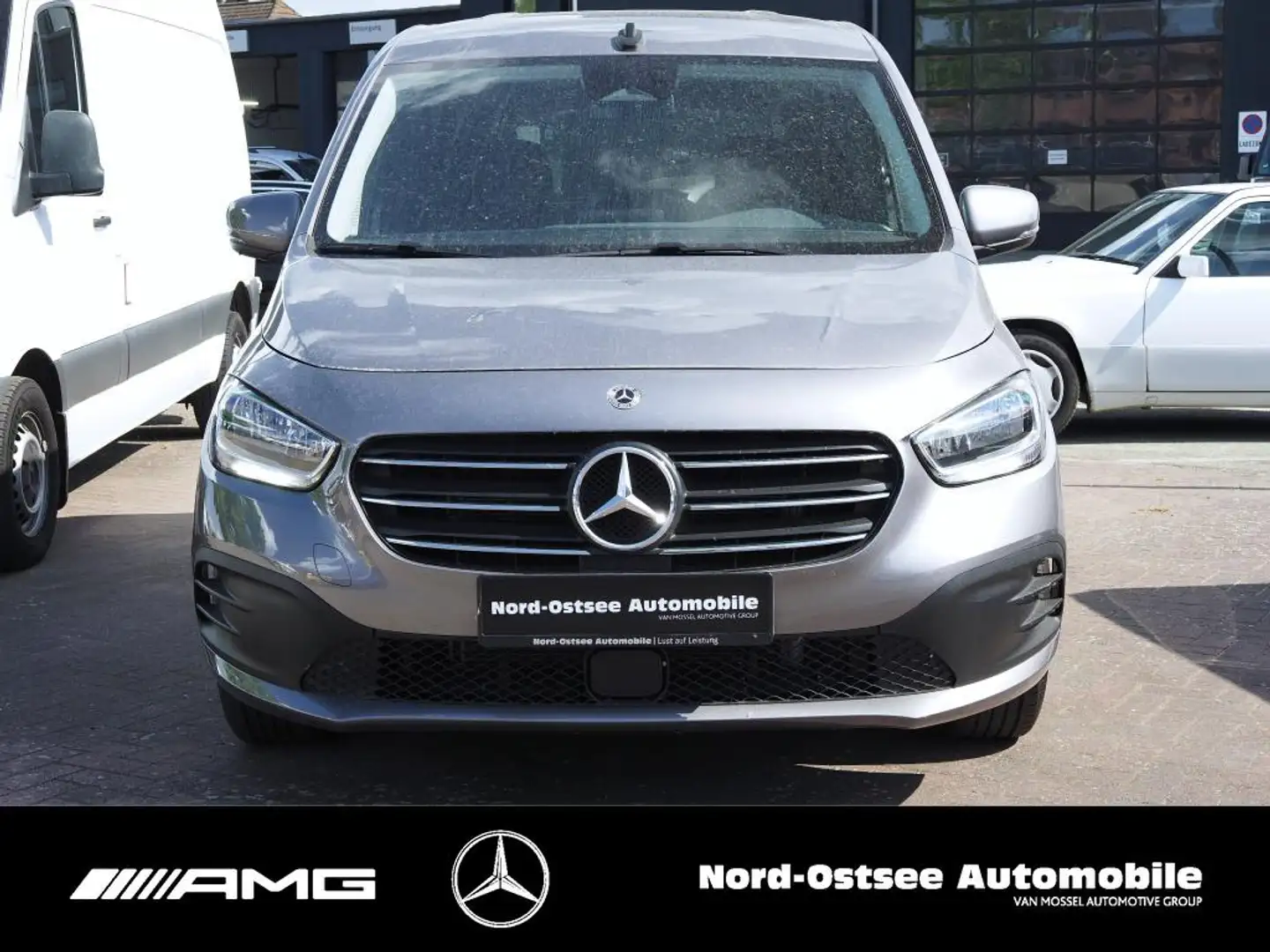 Mercedes-Benz T-Class T 160 d STYLE Standard MBUX NAVI 5 SITZE TEMPOM Gris - 2