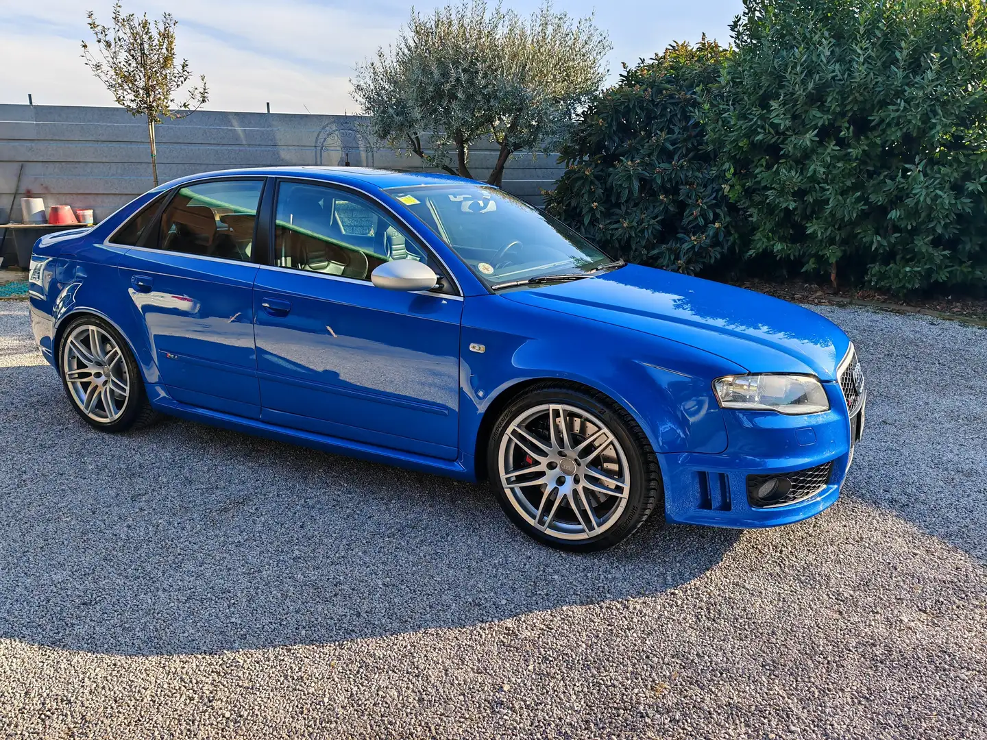 Audi RS4 4.2 V8 quattro Bleu - 1