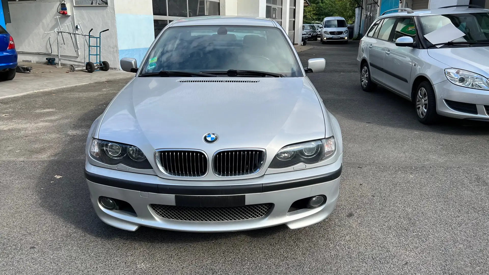 BMW 325 325i siva - 2