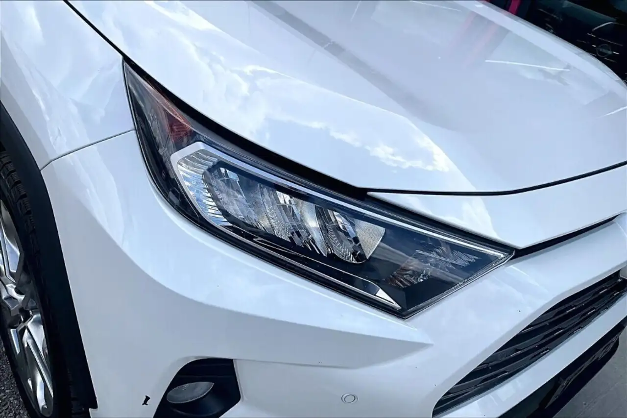 Toyota RAV 4 снимка Toyota RAV 4