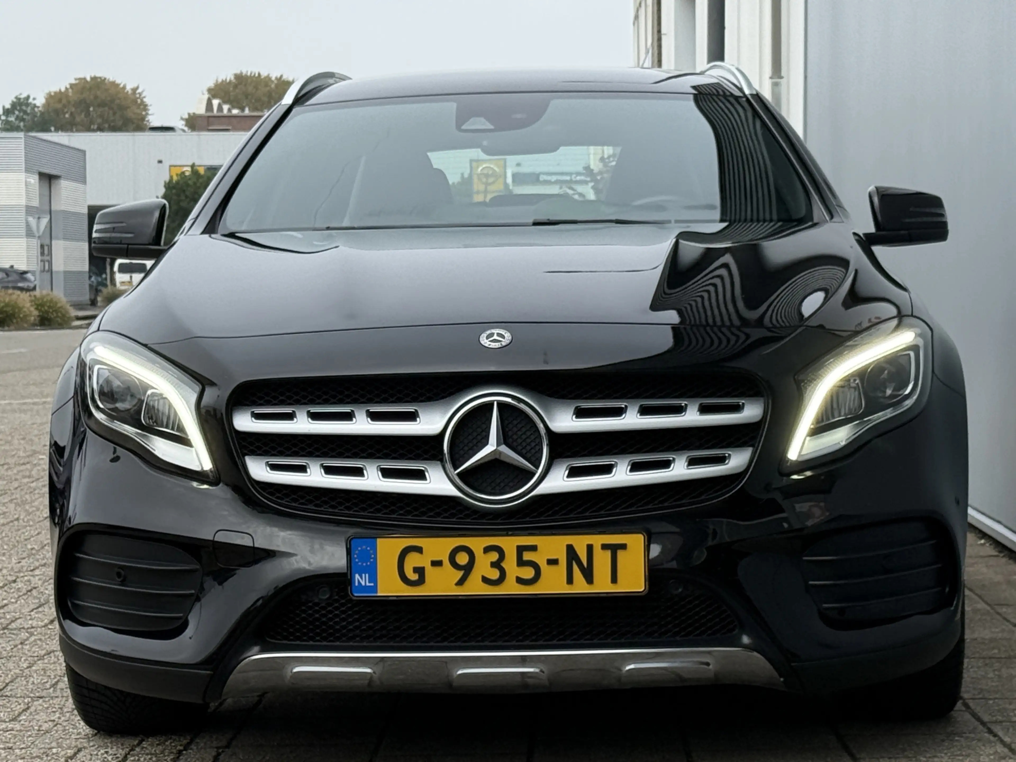 Mercedes-Benz GLA 180 Business Solution AMG Automaat Trekhaak — photo 26