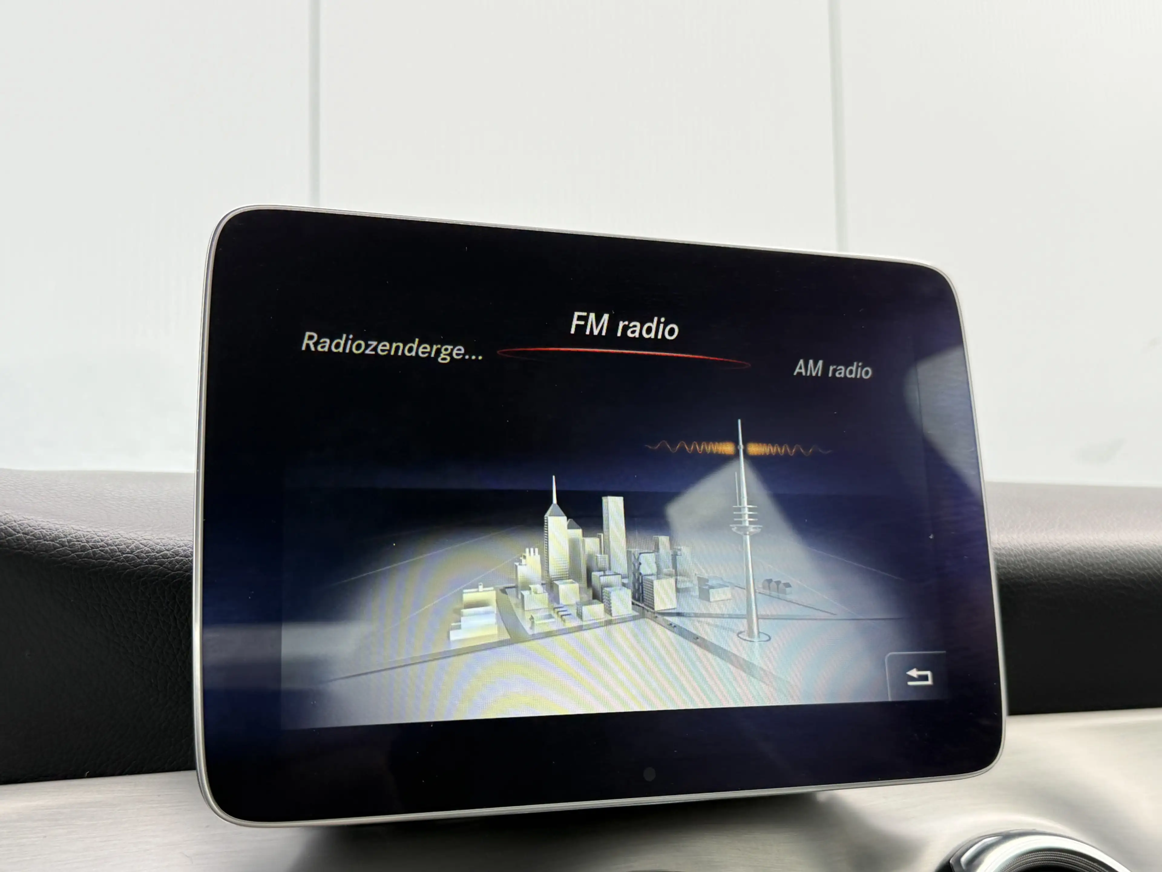Mercedes-Benz GLA 180 Business Solution AMG Automaat Trekhaak — photo 20