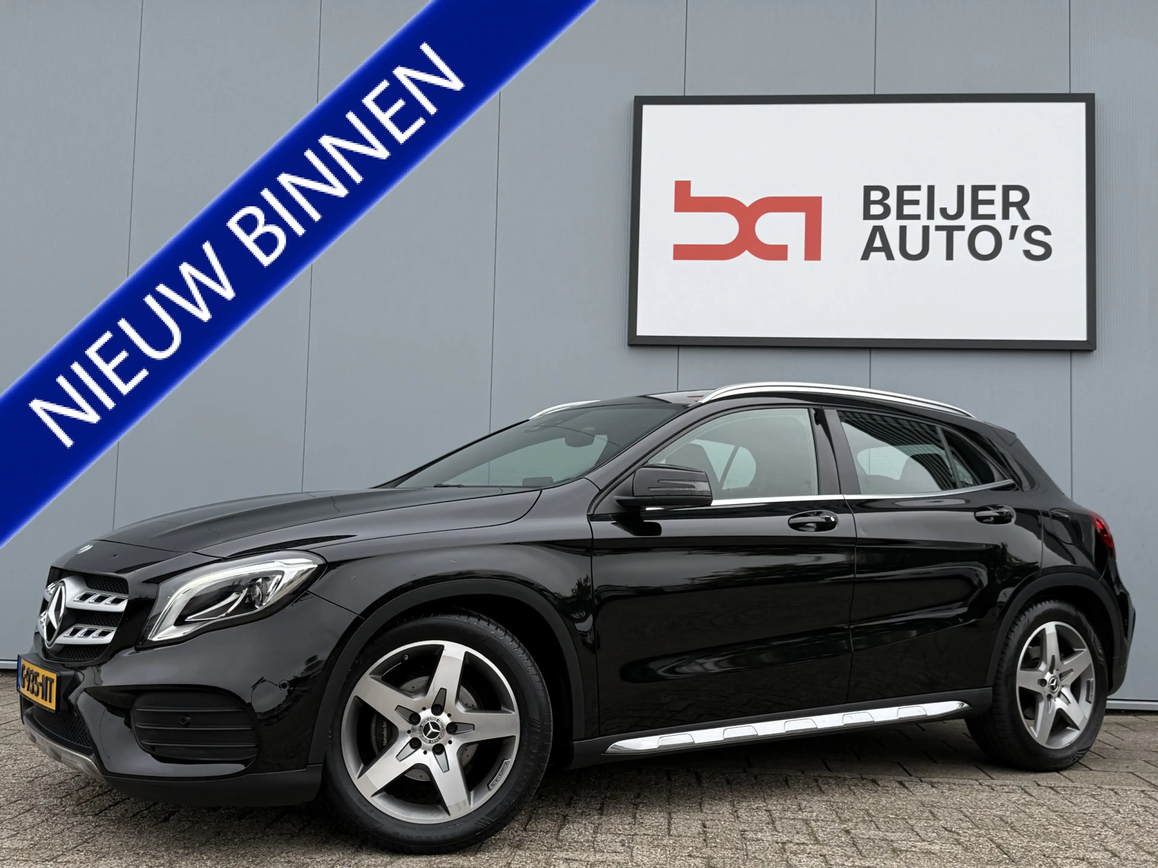 Mercedes-Benz GLA 180 Business Solution AMG Automaat Trekhaak