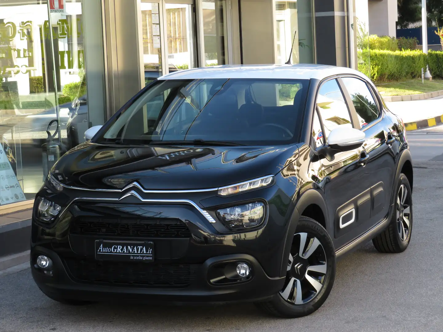 Citroen C3 1.2 PureTech 83cv S&S Shine CarPlay+Android Nero - 1