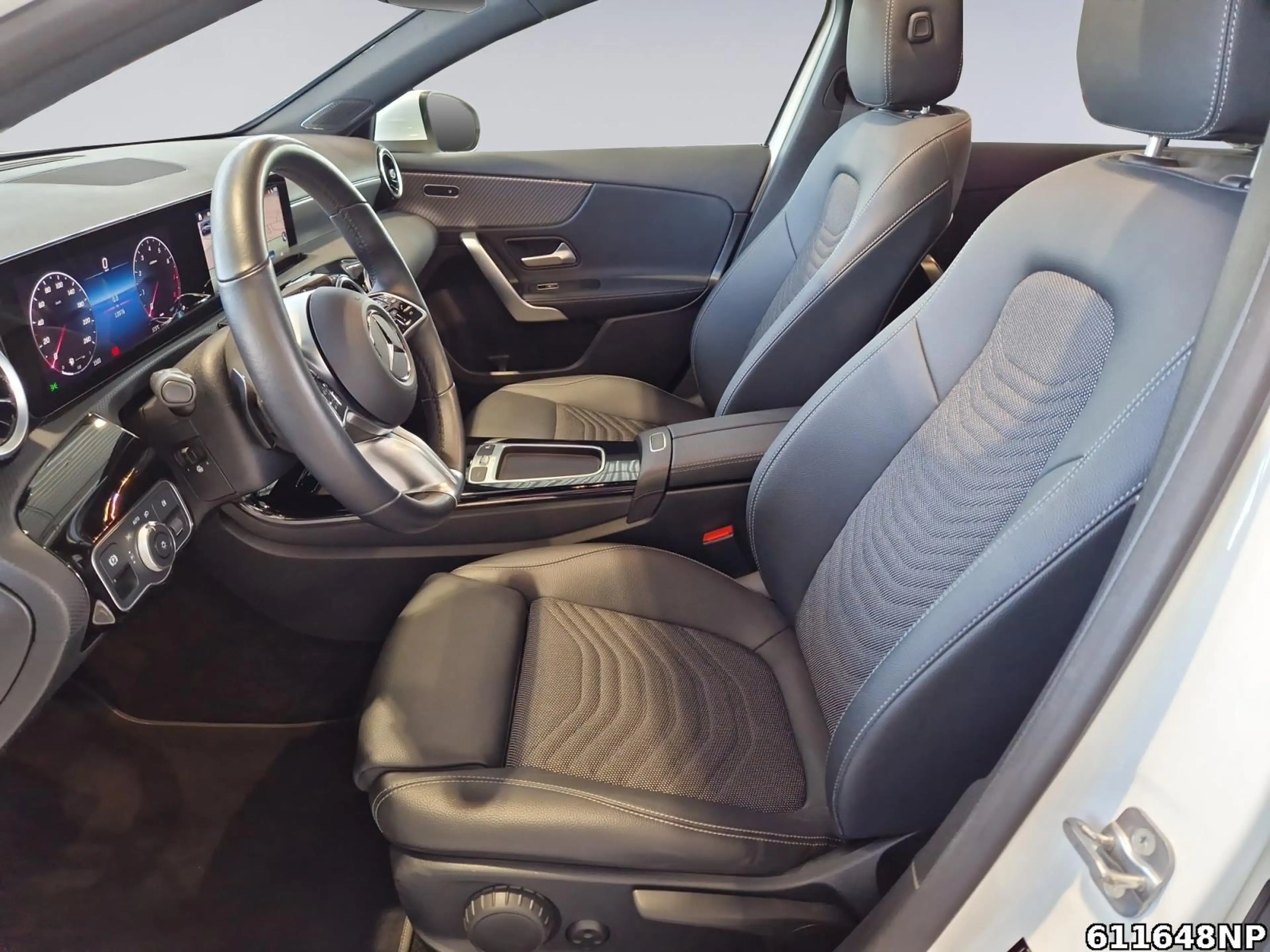 Mercedes-Benz A 200 Progressive Panoramadach Kamera CarPlay — photo 10