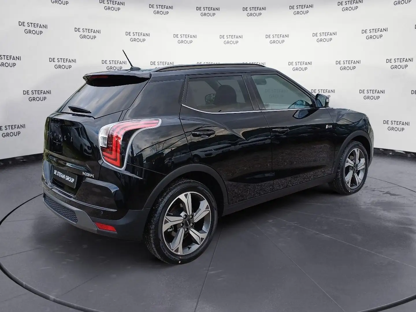 KGM Tivoli Tivoli 1.5 GDI Luxury Automatic Turbo 135 CV Nero - 2