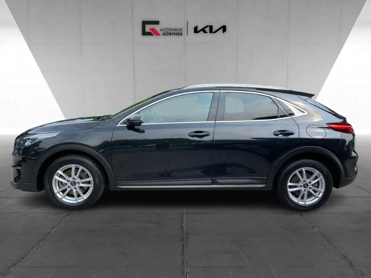 Kia XCeed Xdition 1.5 T-GDI Glasdach Kamera SitzHzg. Schwarz - 2
