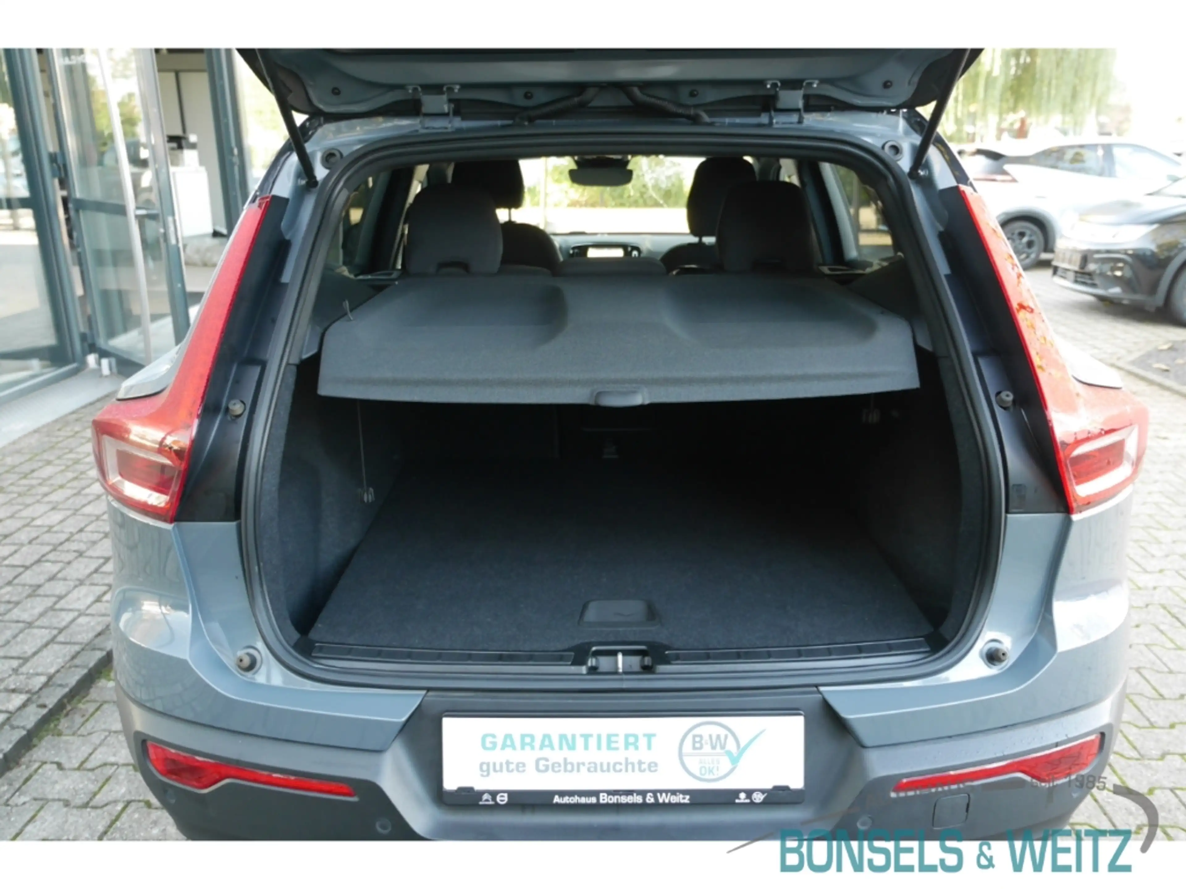 Volvo XC40 Core Recharge Pure Electric 2WD RECHARGE PURE ELEC — photo 10