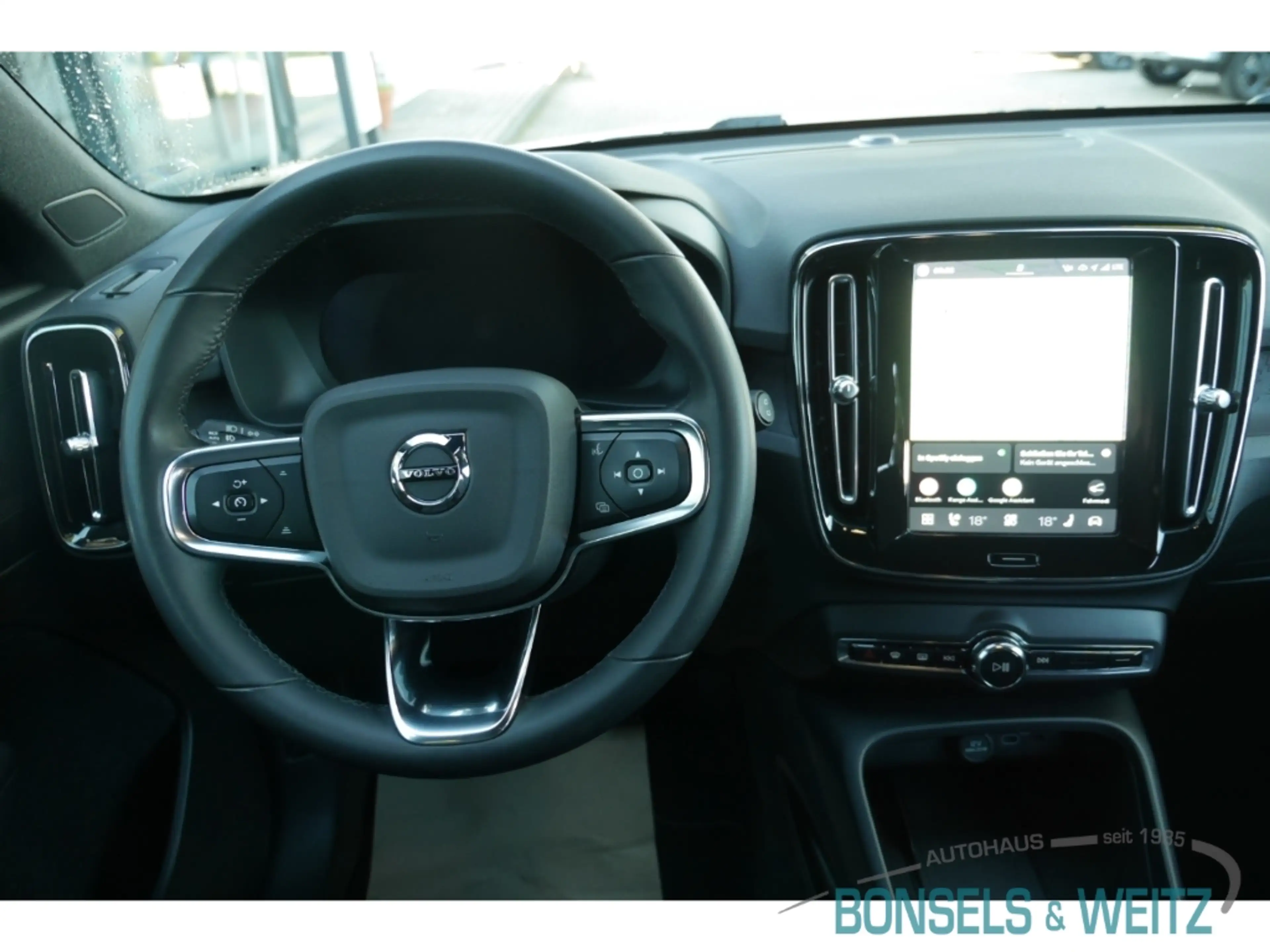 Volvo XC40 Core Recharge Pure Electric 2WD RECHARGE PURE ELEC — photo 8