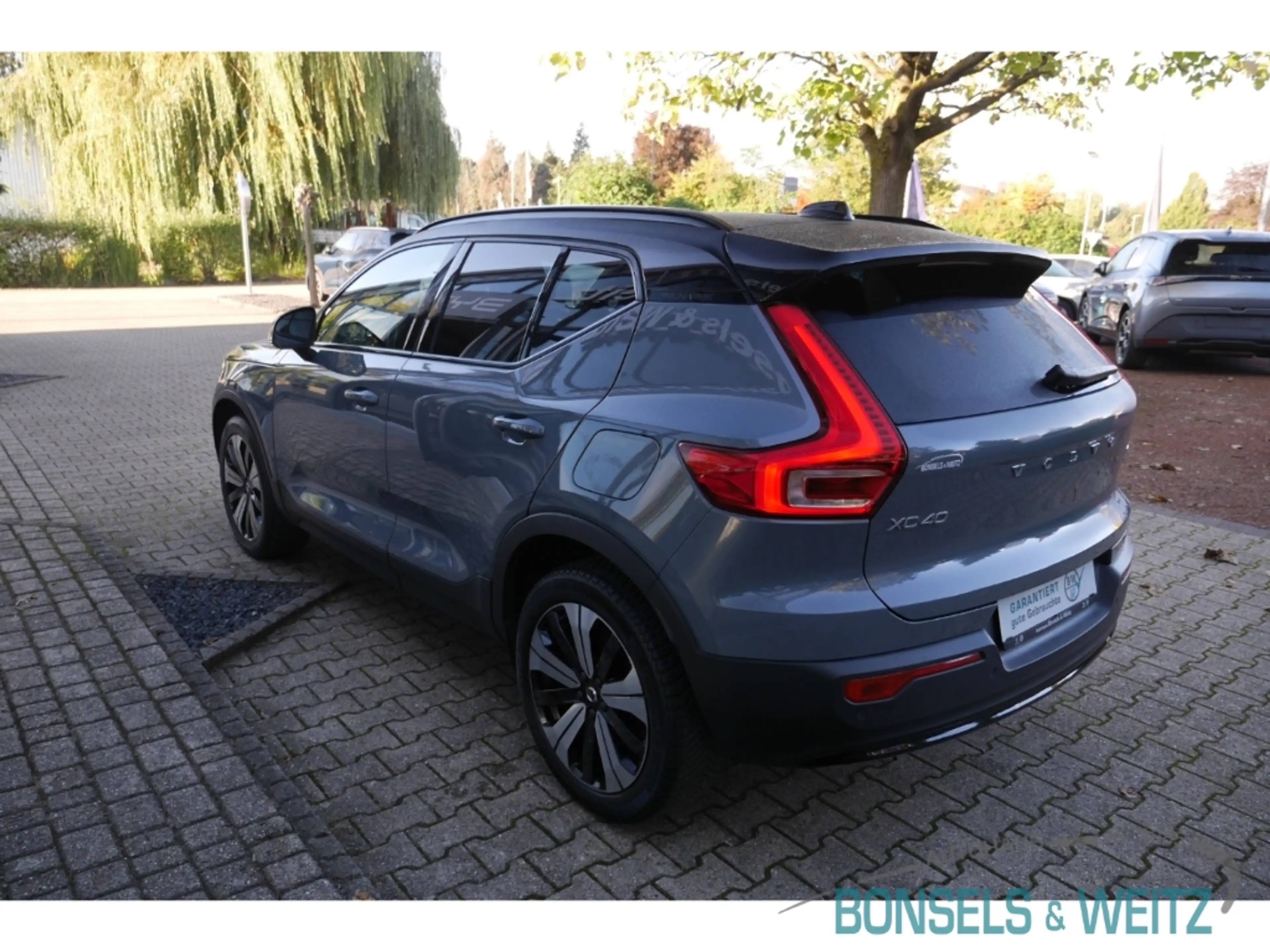 Volvo XC40 Core Recharge Pure Electric 2WD RECHARGE PURE ELEC — photo 3