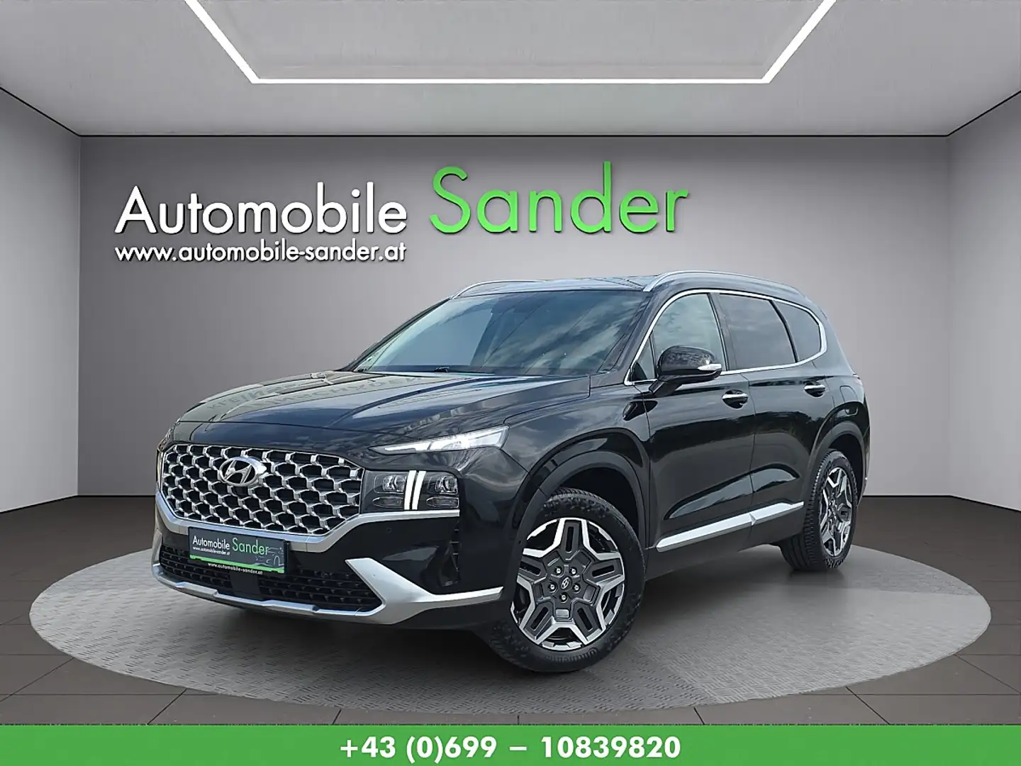 Hyundai SANTA FE Santa Fe 1,6 T-GDI Plug-In 4WD Luxury Line Aut.... Schwarz - 1