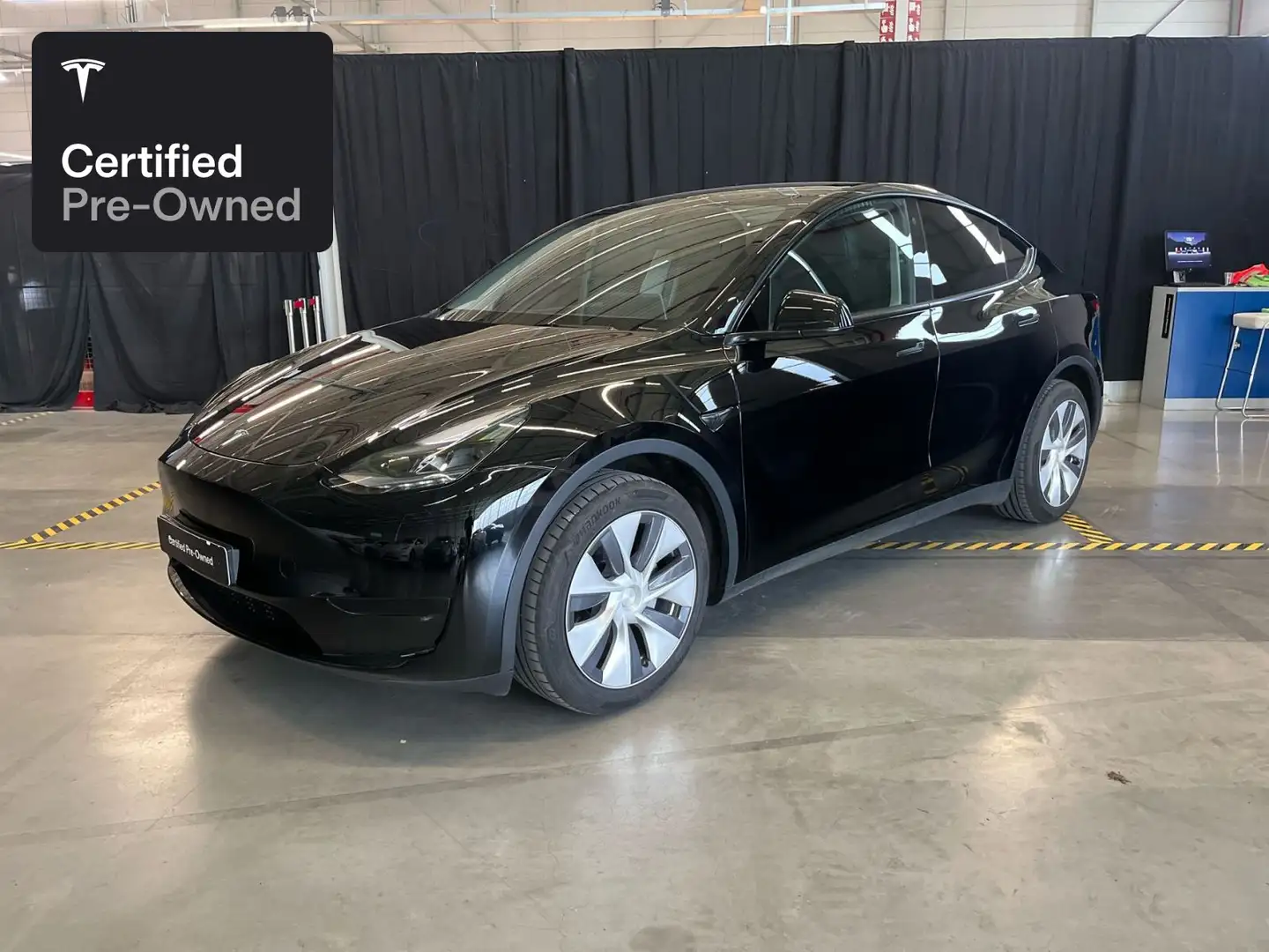Tesla Model Y Rear-Wheel Drive “Certified Pre-Owned” Nero - 1