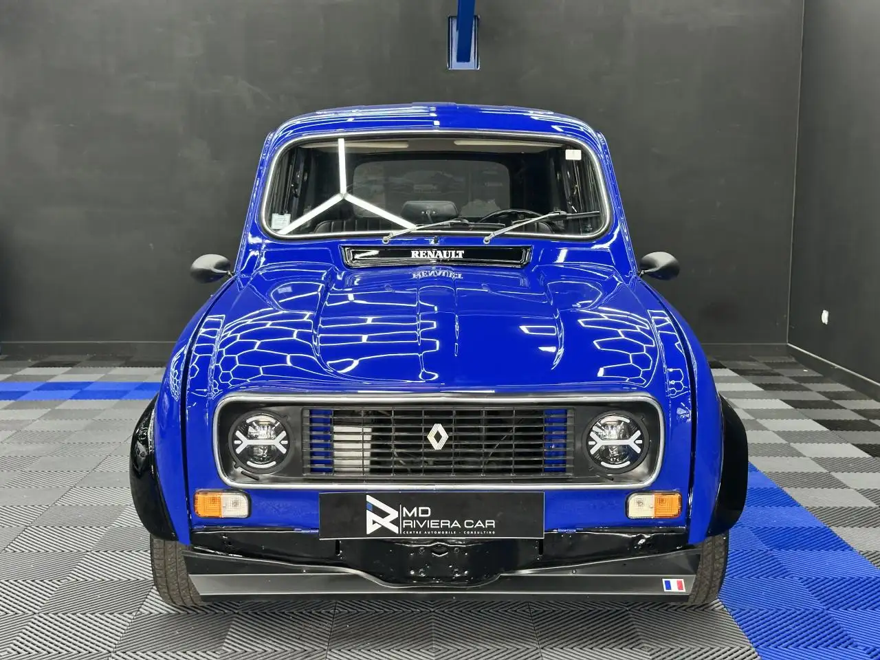 Renault R 11 TL R1126 - 0.8i 27CH BVM4 - ENTIÈREMENT RESTAURÉE ET MODIFIÉE ESTHÉTIQUEMENT (MÉCANIQUE ORIGINE), foto 10