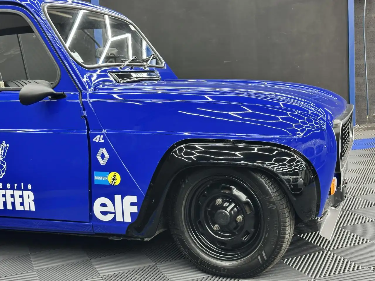 Renault R 11 TL R1126 - 0.8i 27CH BVM4 - ENTIÈREMENT RESTAURÉE ET MODIFIÉE ESTHÉTIQUEMENT (MÉCANIQUE ORIGINE), foto 5