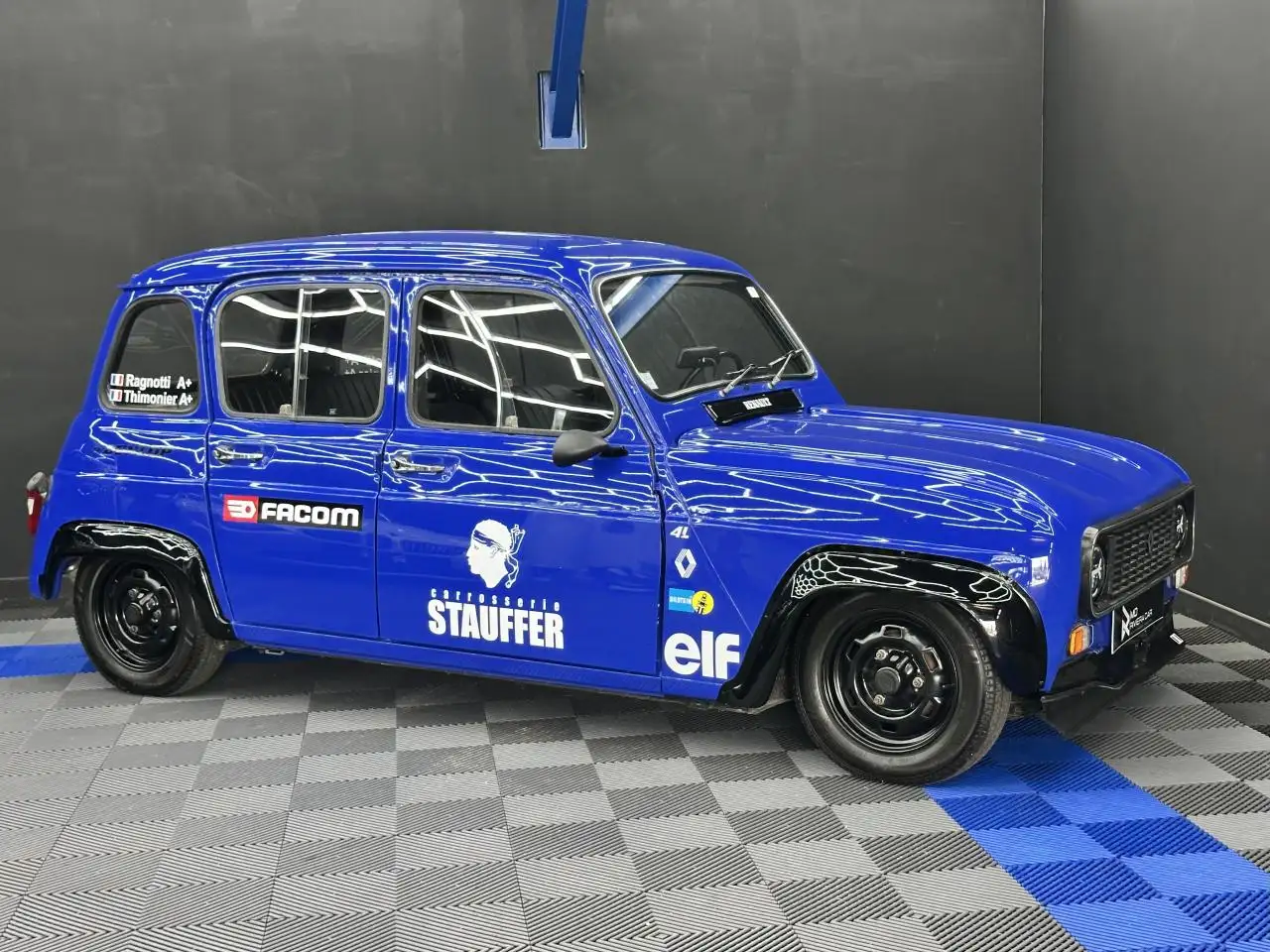 Renault R 11 TL R1126 - 0.8i 27CH BVM4 - ENTIÈREMENT RESTAURÉE ET MODIFIÉE ESTHÉTIQUEMENT (MÉCANIQUE ORIGINE), foto 8