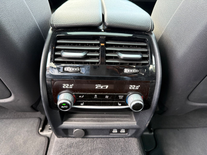 BMW 550 d Limousine xDrive Pano*Laser*360*Scheckhft — photo 33