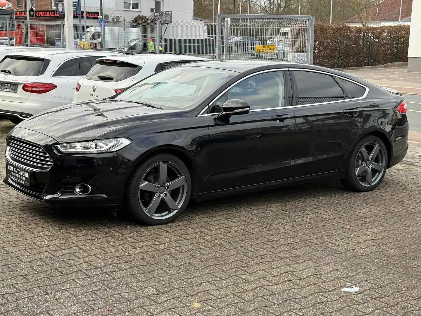 Ford Mondeo Titanium 2.0 ECOBOOST Scheckheft LED 2.Hand Euro6 Noir - 2