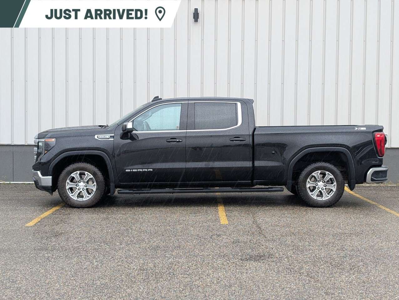 2023 GMC Sierra 1500 4WD Crew Cab 157 SLE — снимка 1