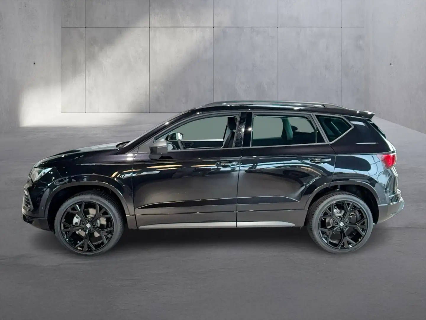 SEAT Ateca FR 1.5 TSI ACT DSG Schwarz - 2