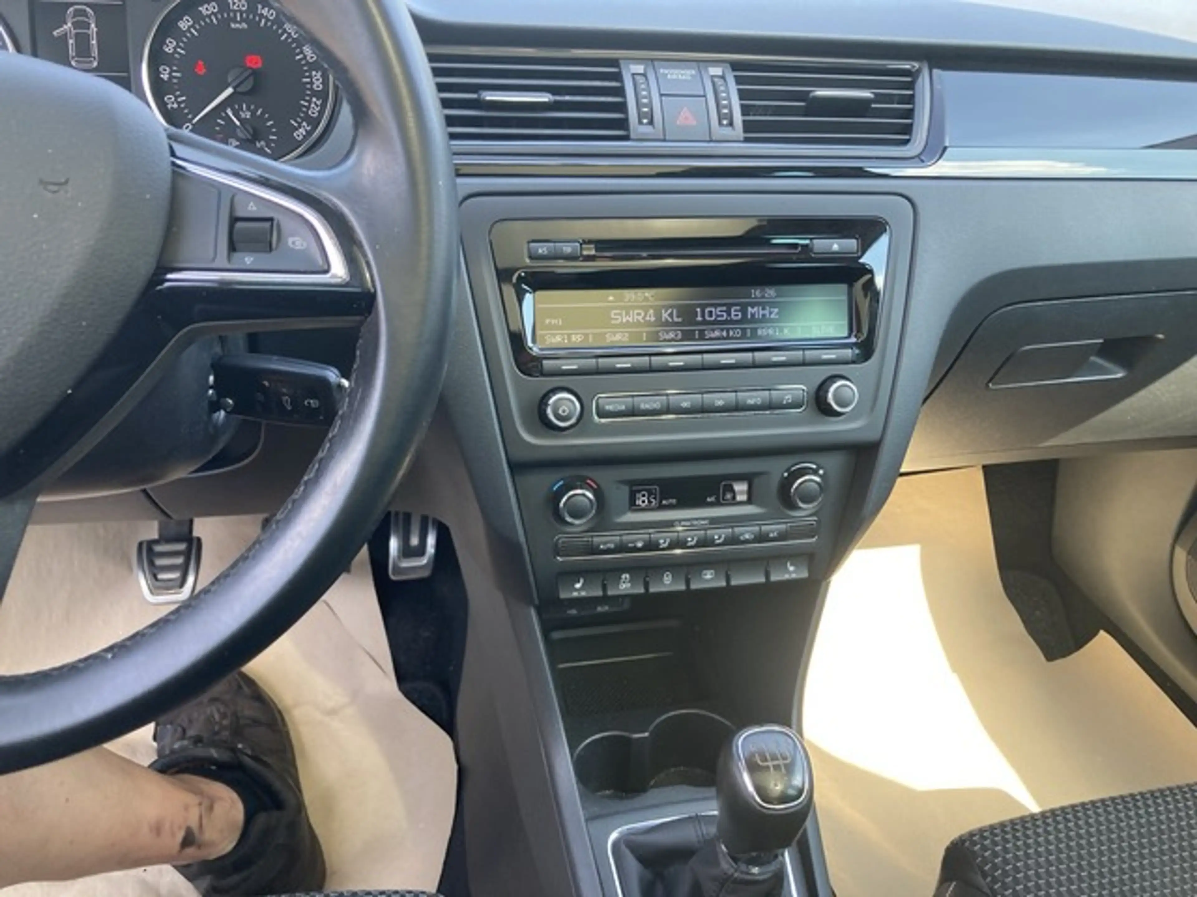 Skoda Rapid/Spaceback Rapid Spaceback StylePlus 17 Zoll Klimaaut SHZ — photo 7