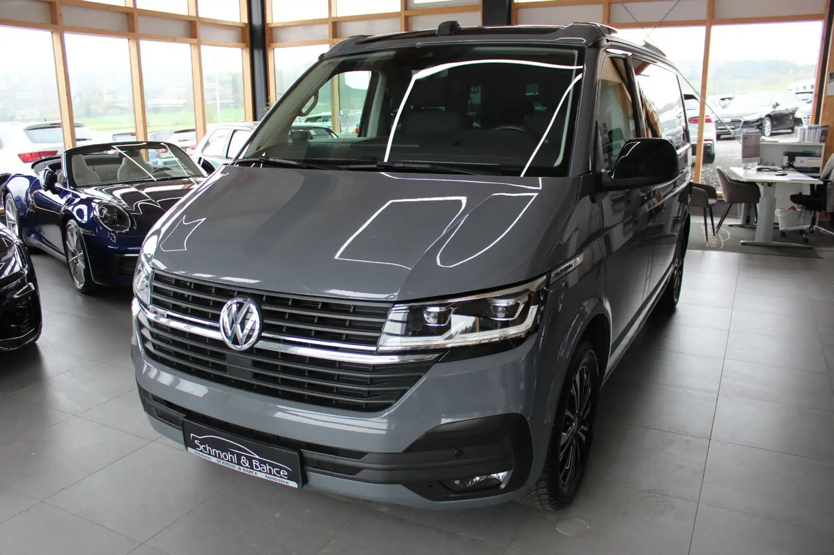 Volkswagen T6 California T6.1 California Beach 2.0 TDI Tour Edition 4Mo Szary - 1