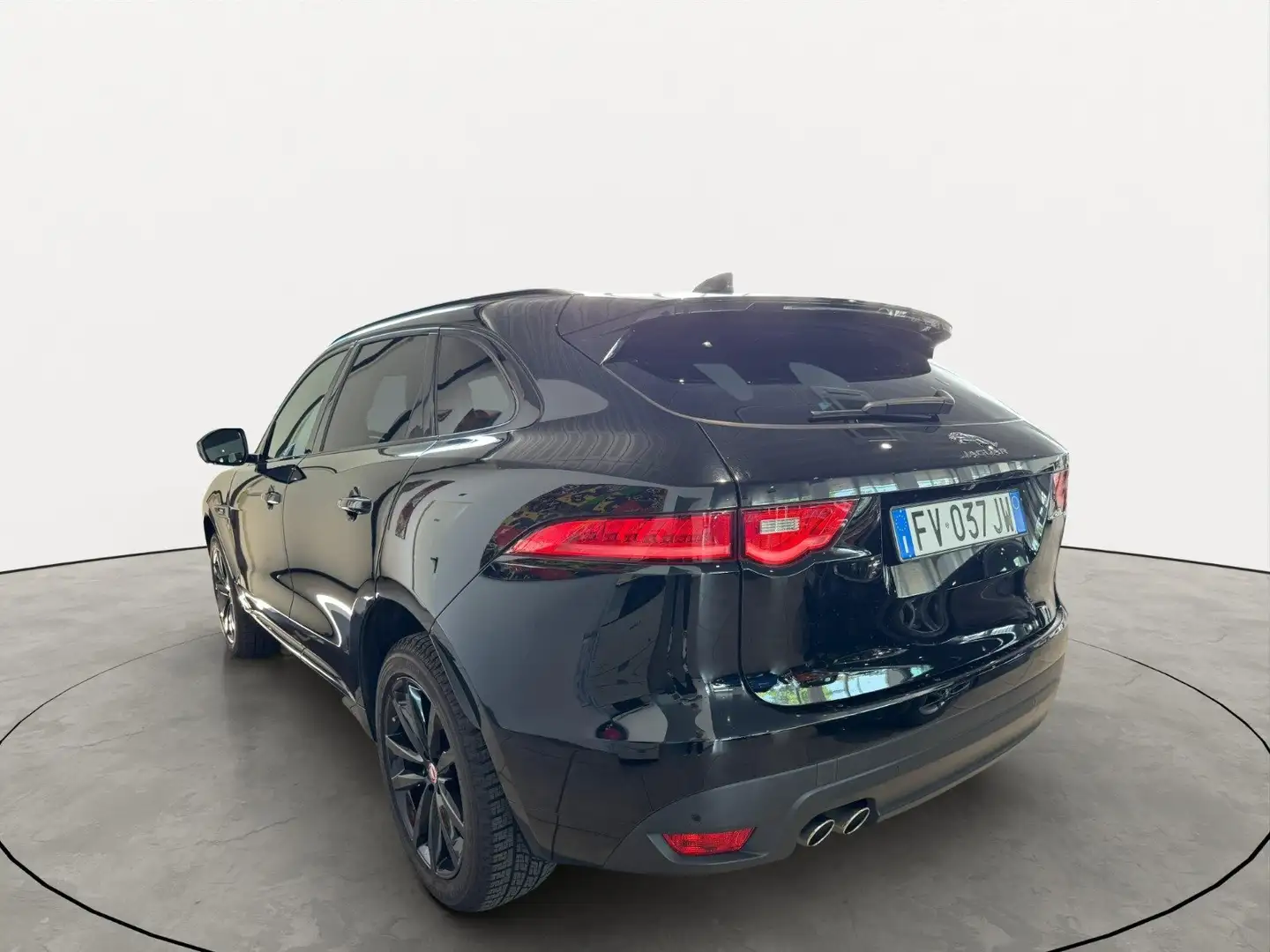 Jaguar F-Pace F-Pace 2015 2.0d i4 R-Sport awd 180cv auto my19 Nero - 2