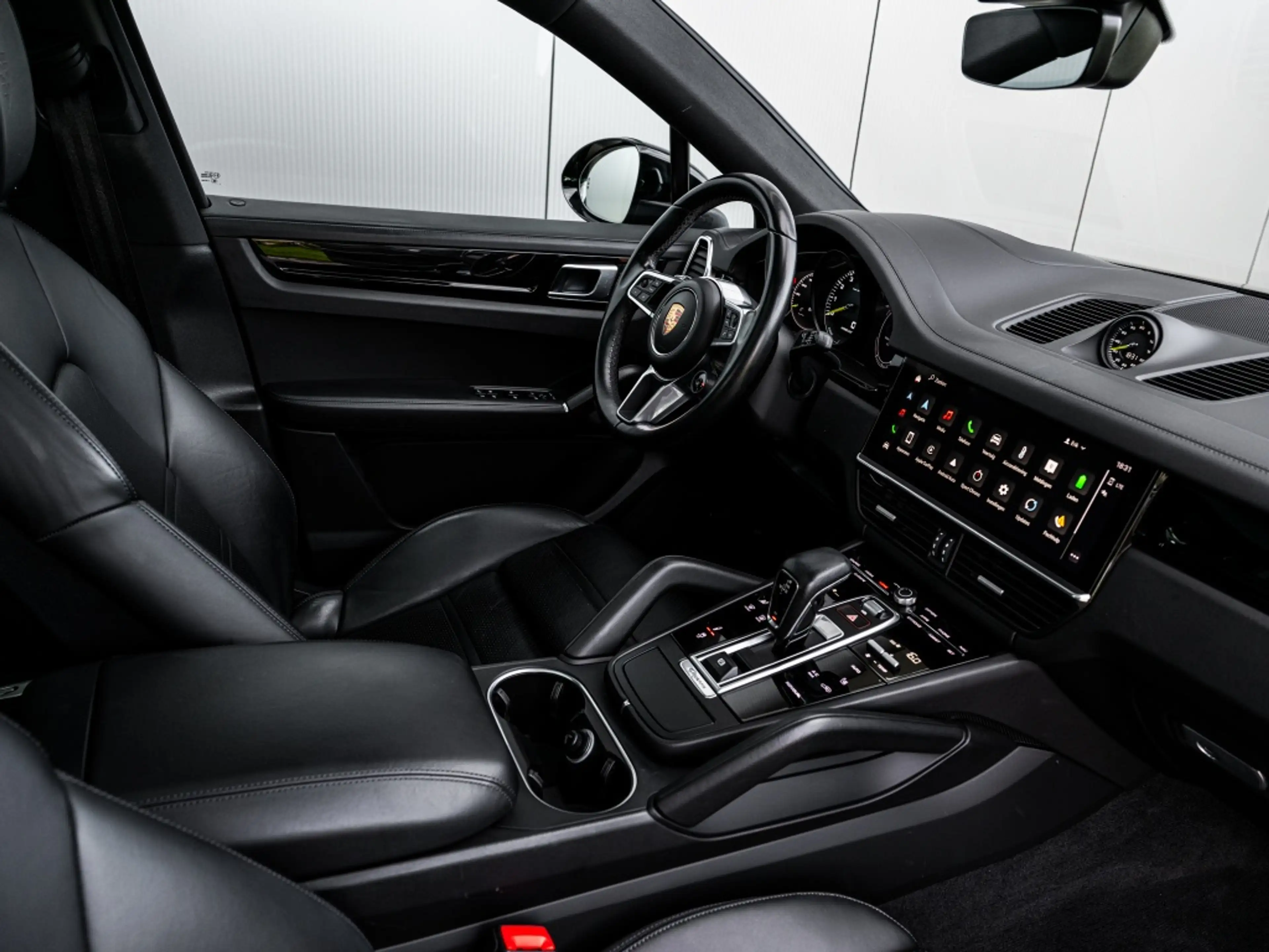 Porsche Cayenne Coupé 3.0 E-Hybrid Pano Trekhaak 1e eig. NAP — photo 10