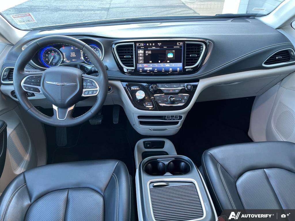 used 2023 Chrysler Pacifica car, priced at $32,888