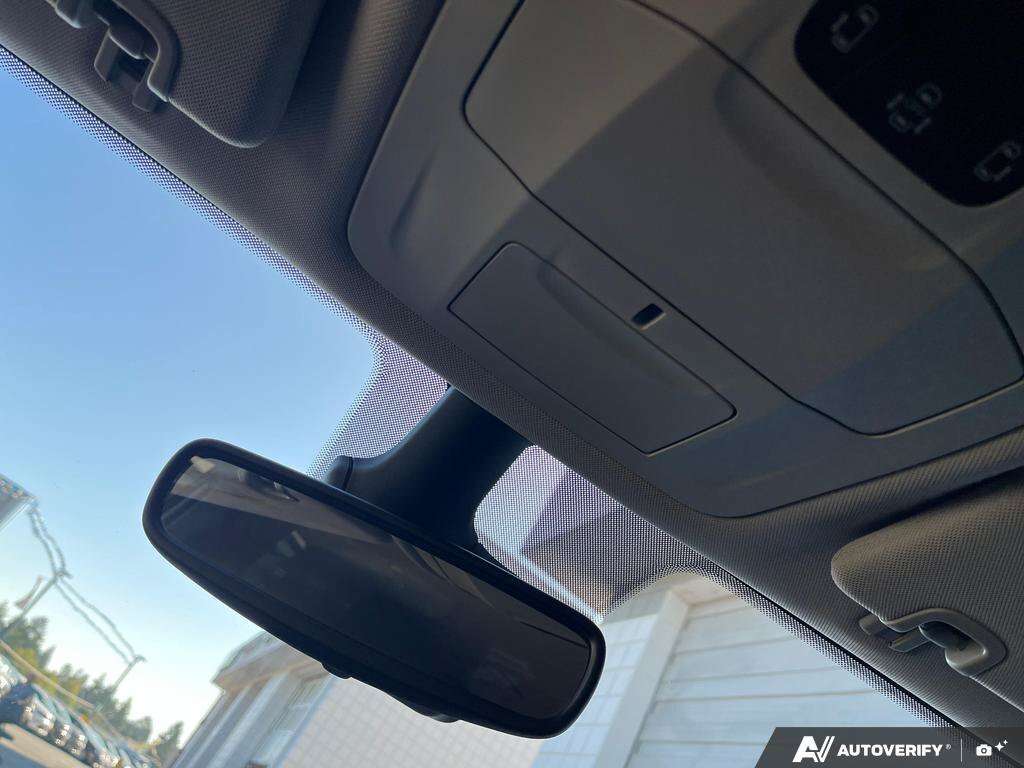 used 2023 Chrysler Pacifica car, priced at $32,888