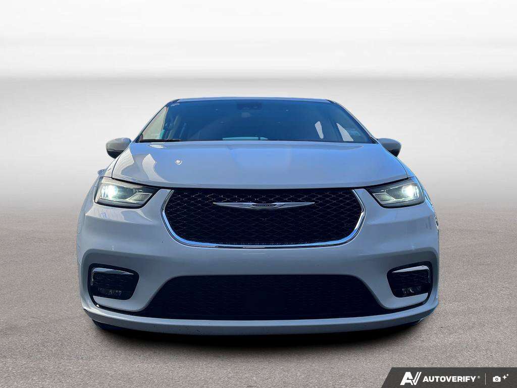 used 2023 Chrysler Pacifica car, priced at $32,888