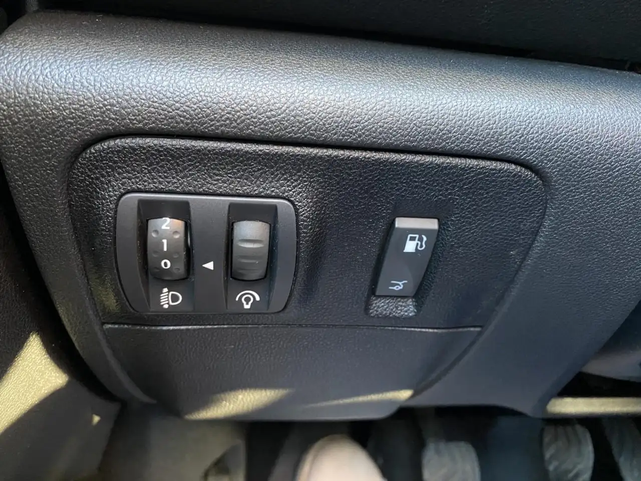 Renault Megane Berline — photo 31