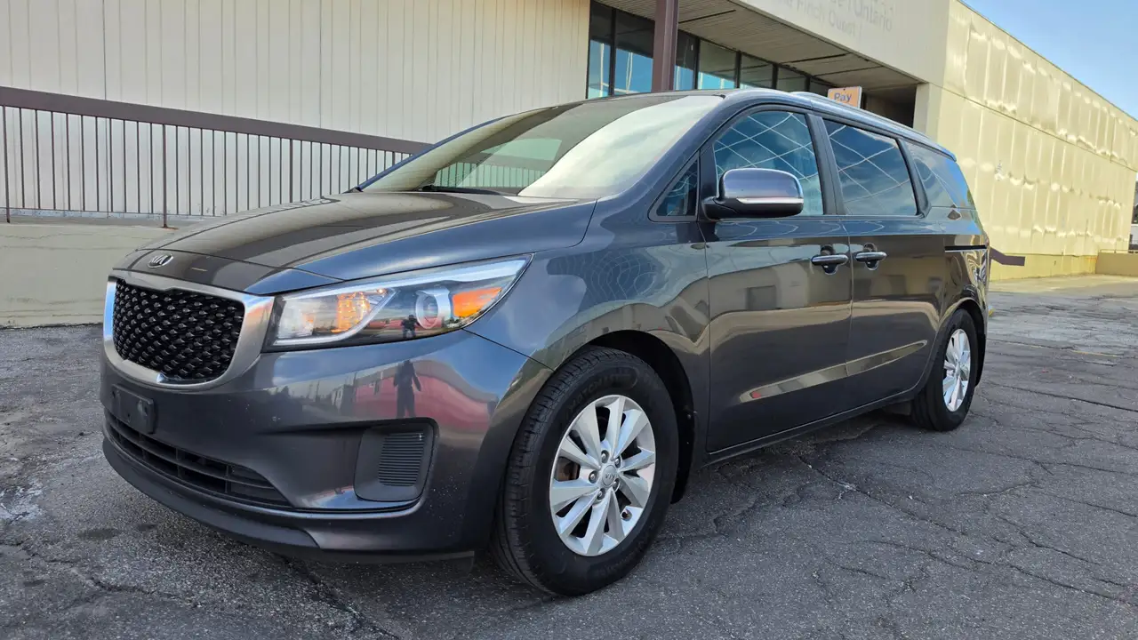 2017 Kia Sedona