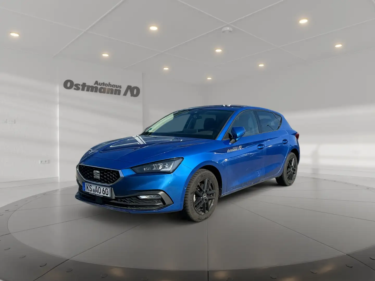SEAT Leon 1.5 eTSI W Style Edition FLA SpurH KAM LED Blau - 1