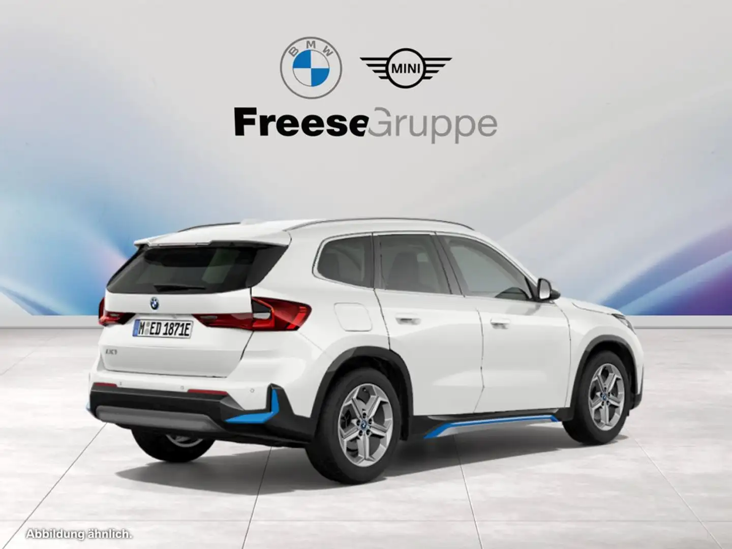BMW iX1 xDrive30  xLine DAB LED Komfortzg. Shz Weiß - 2