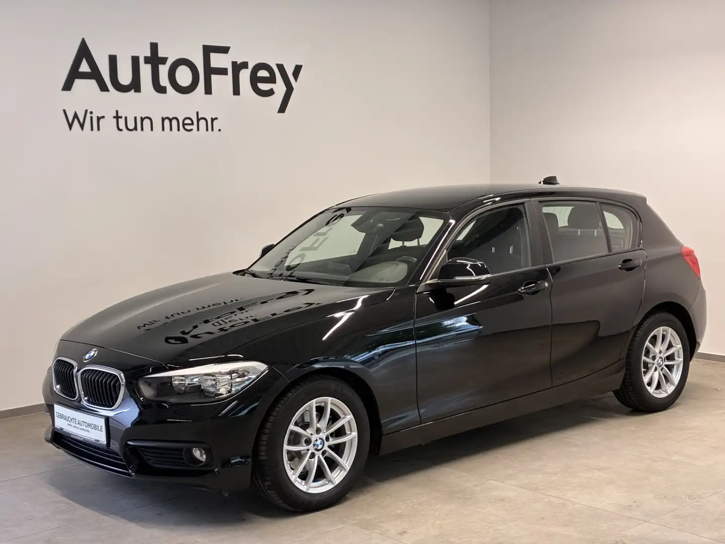 BMW 116 i Schwarz - 1