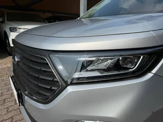 Ford Tourneo view 9