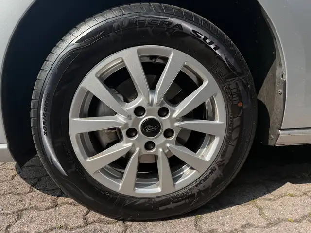 Ford Tourneo view 10