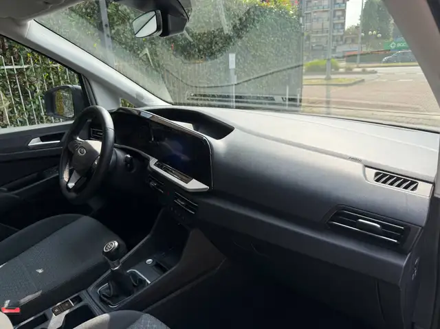 Ford Tourneo view 30