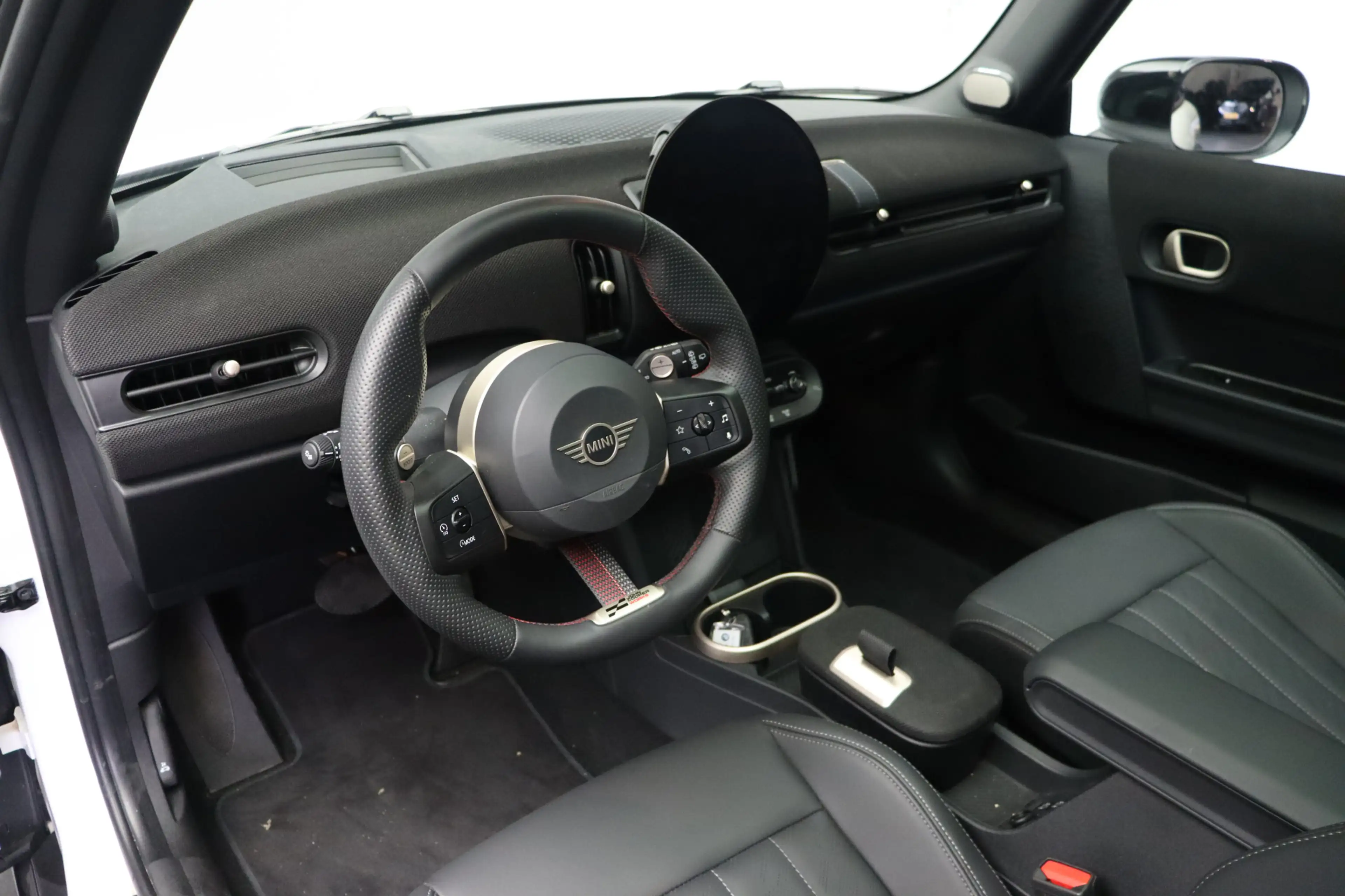 MINI Cooper C Hatchback Automaat / JCW / Pakket M / JCW / Pakket — photo 8