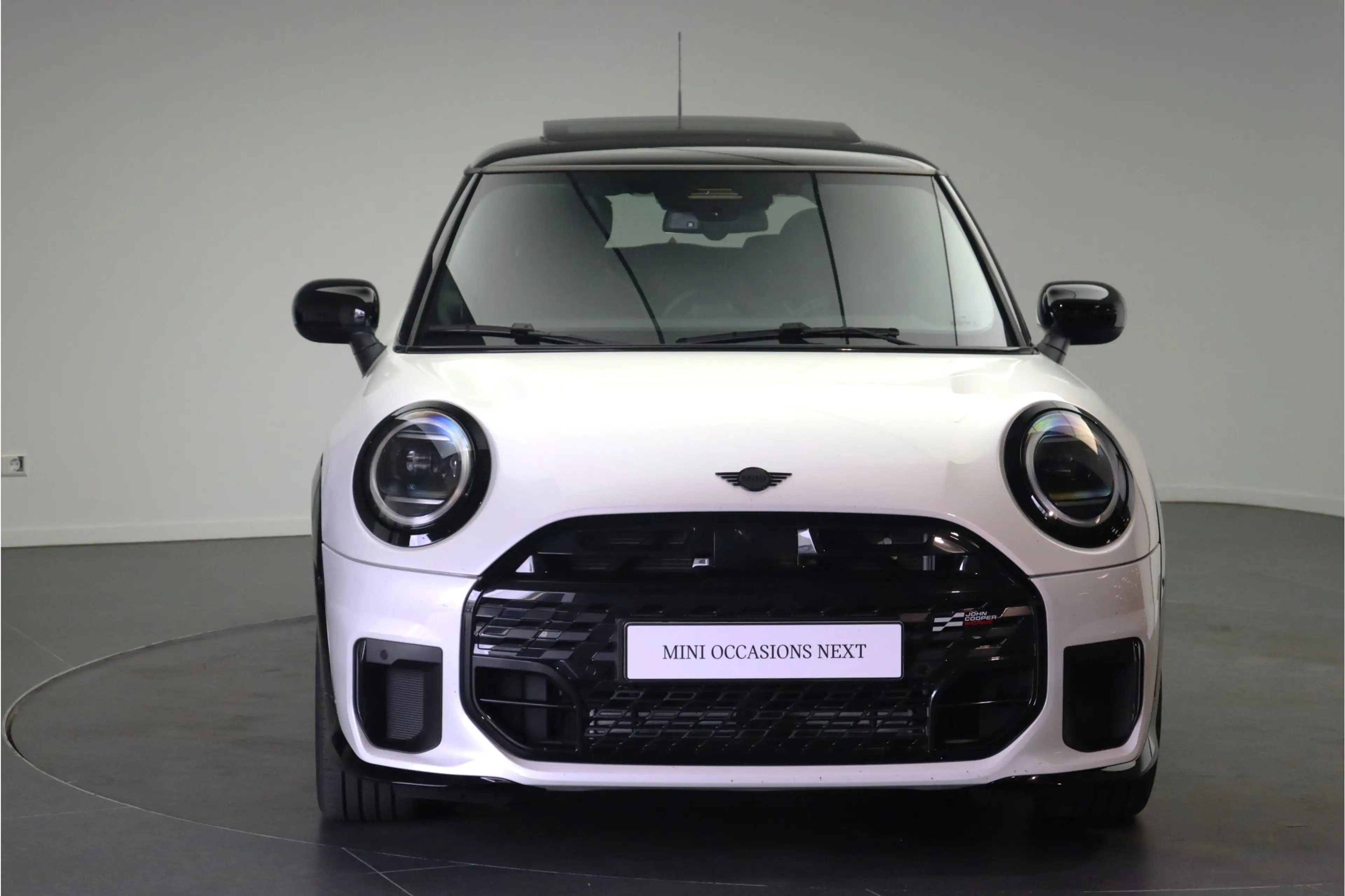 MINI Cooper C Hatchback Automaat / JCW / Pakket M / JCW / Pakket — photo 4